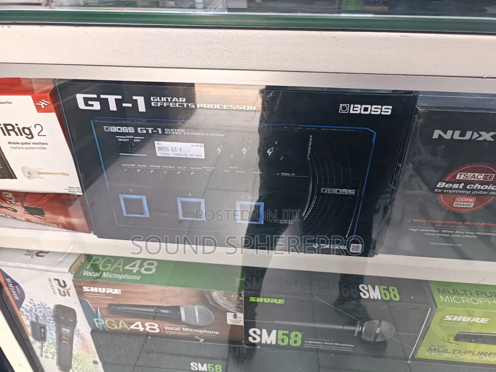 Boss Gt-1 Guitar Effect Processor