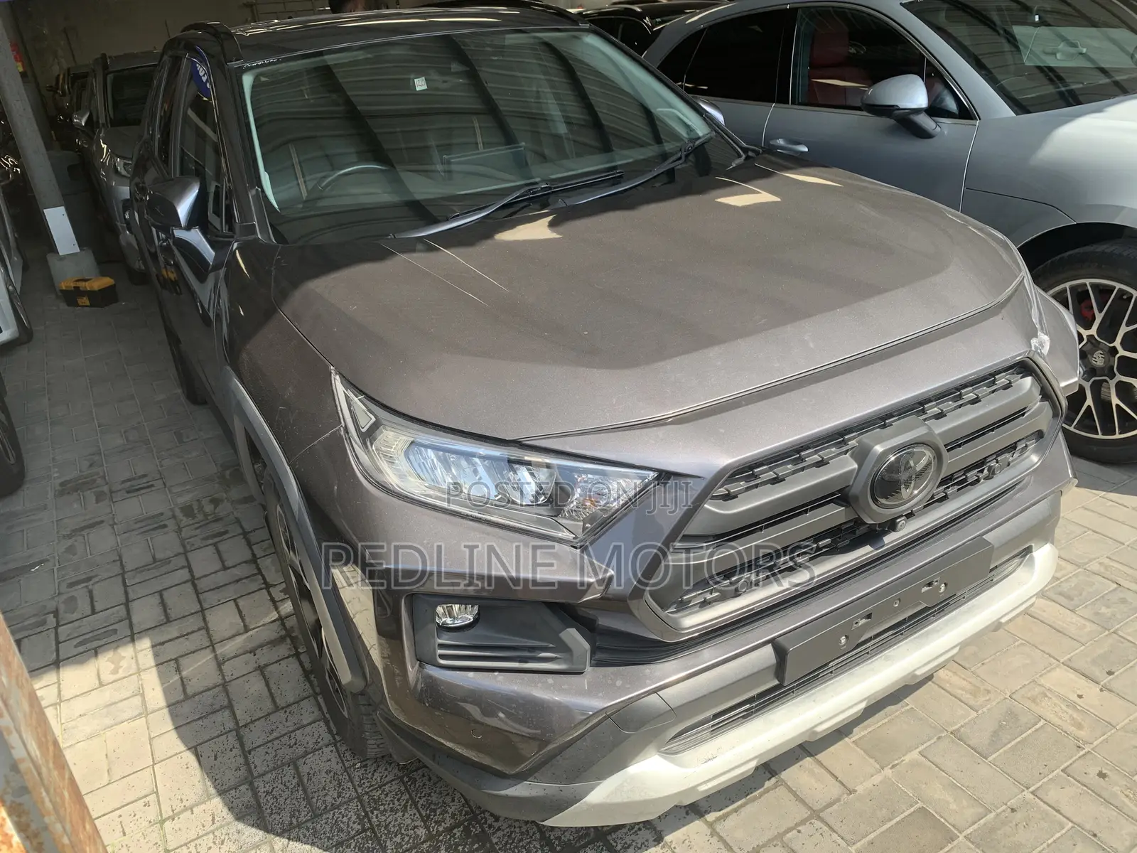 Toyota RAV4 LE AWD 2019 Gray