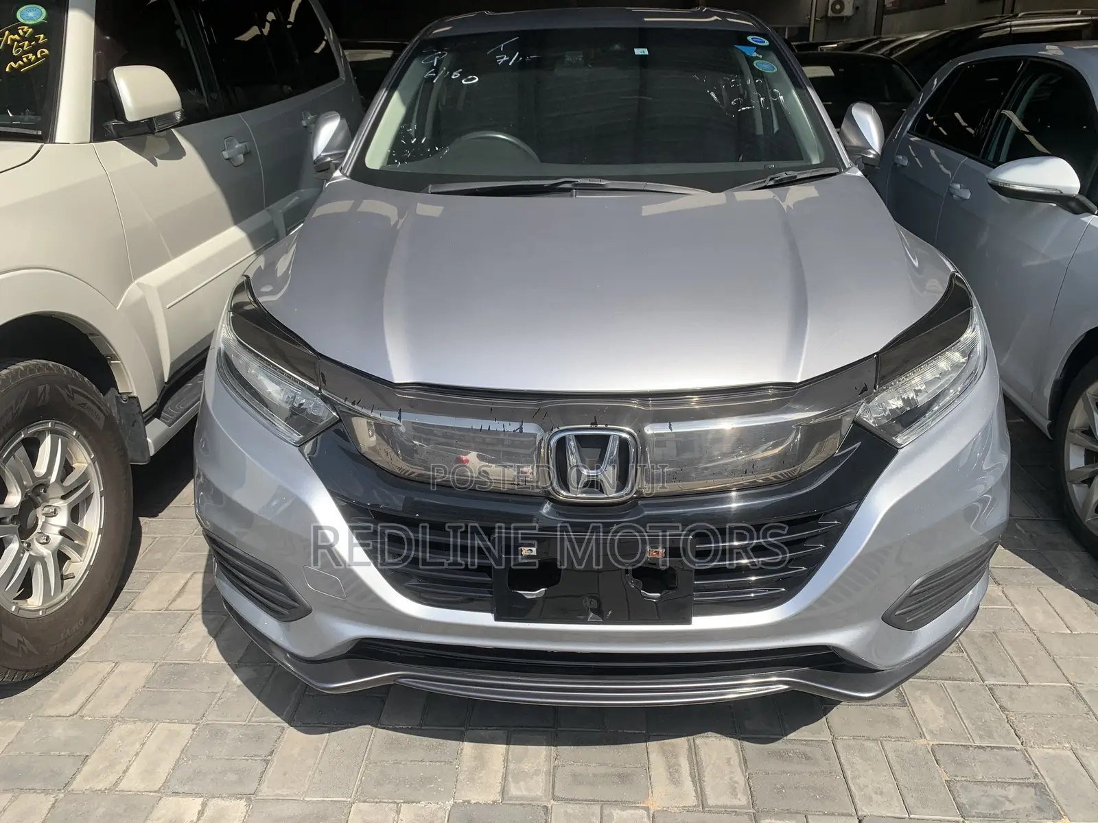Honda Vezel 1.5 Hybrid 4WD 2018 Silver