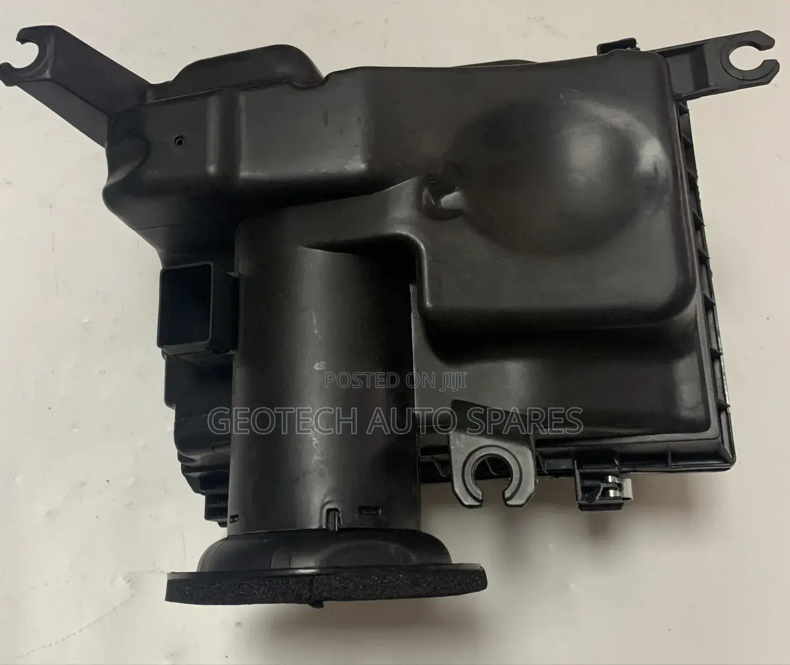 Toyota Hilux Revo Air Cleaner Housing