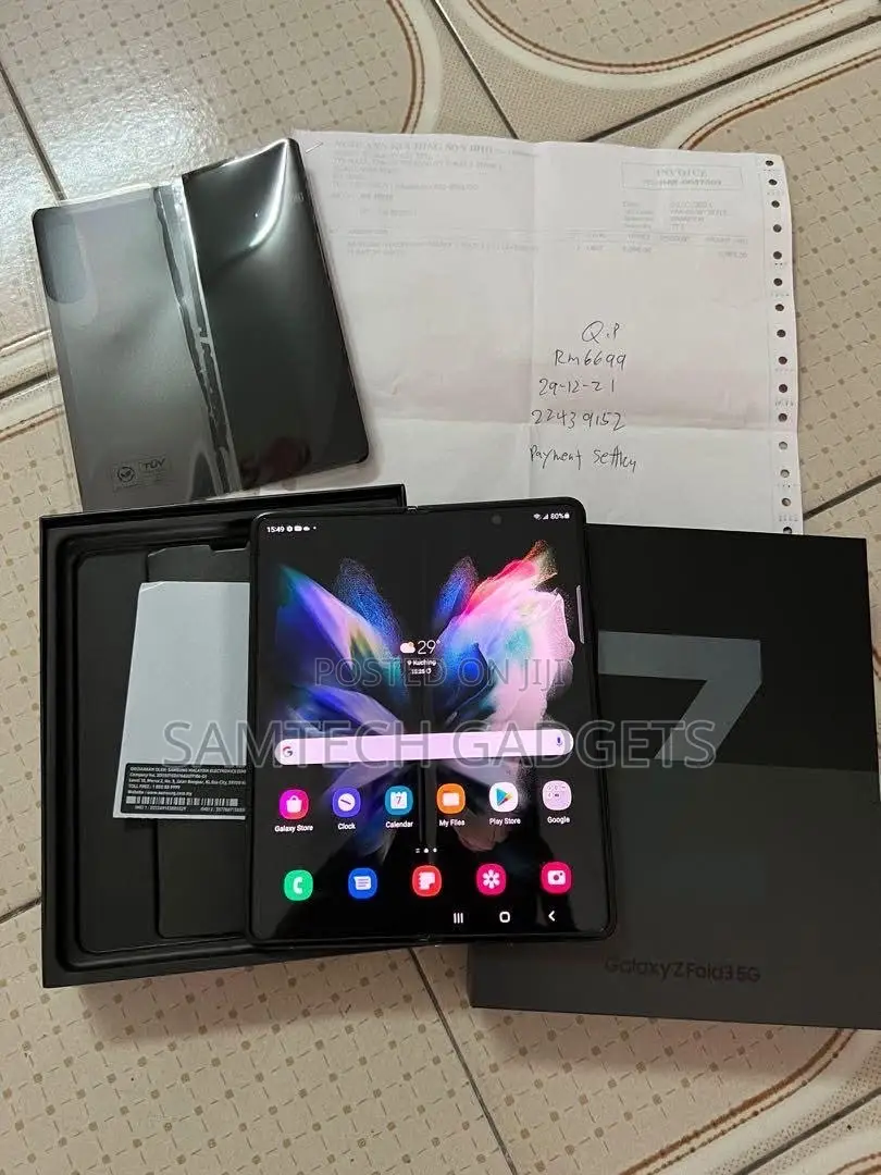 Samsung Galaxy Z Fold 3 256 GB Silver