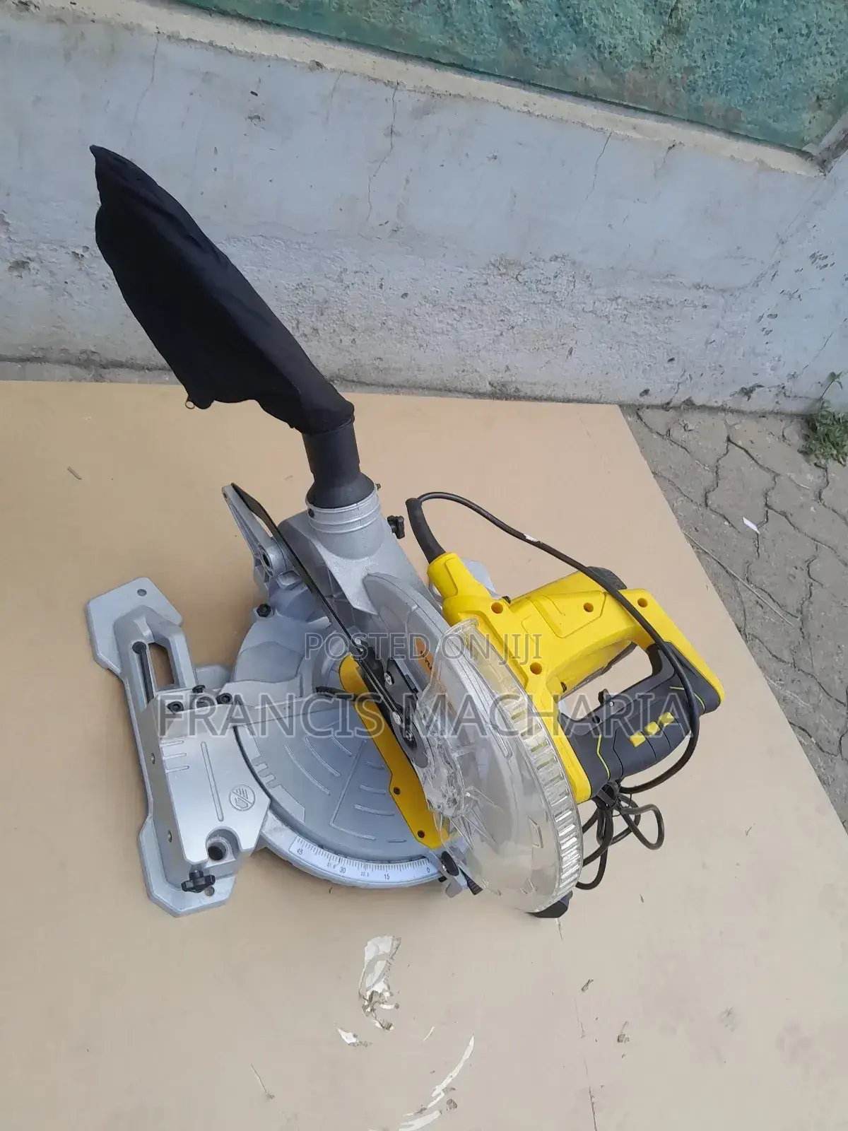 Double Bevel Slinding Miter Saw