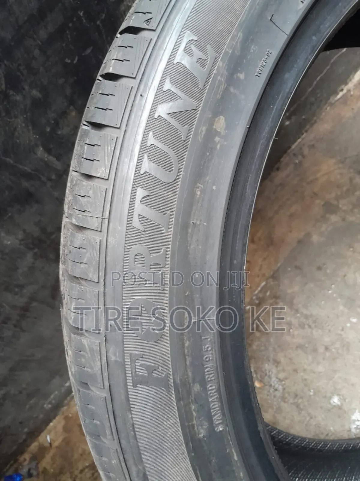 285/45r22 Fortune F.S.R305 (Made in Thailand)