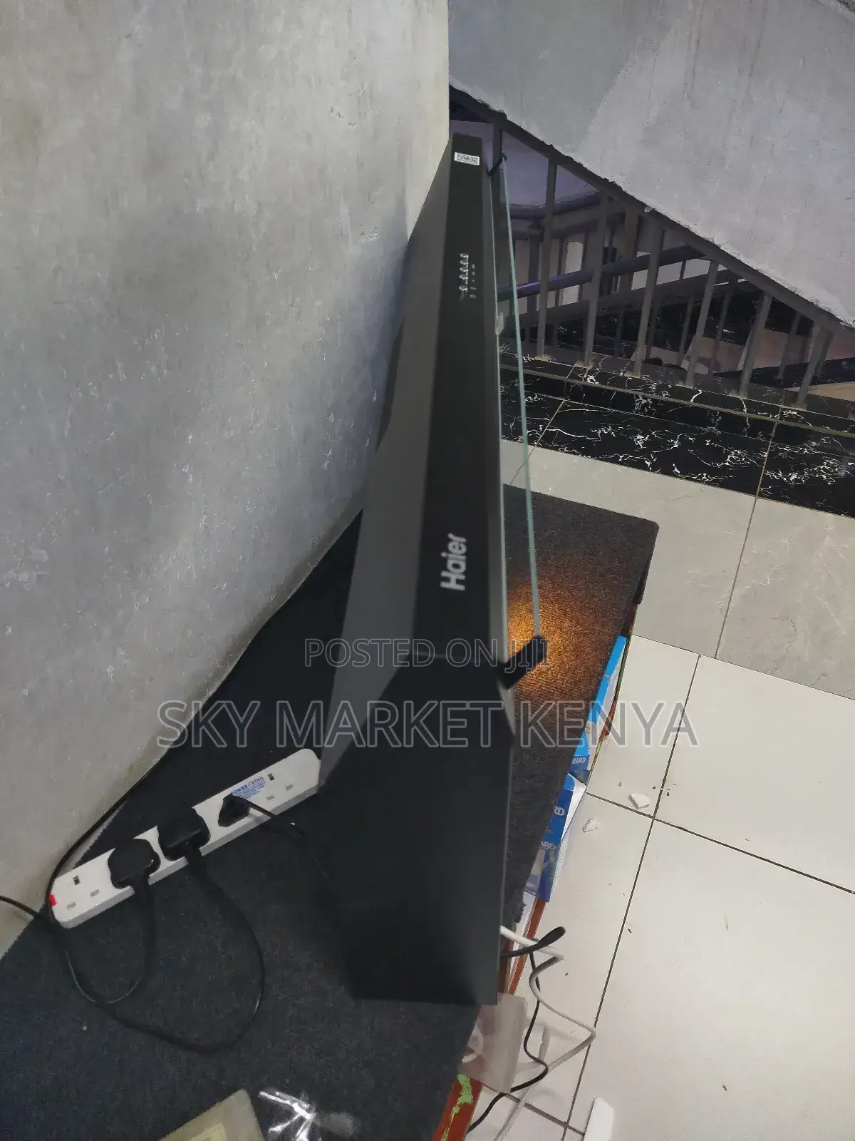 Haier 90cm Under Cabinet Kitchen Hood