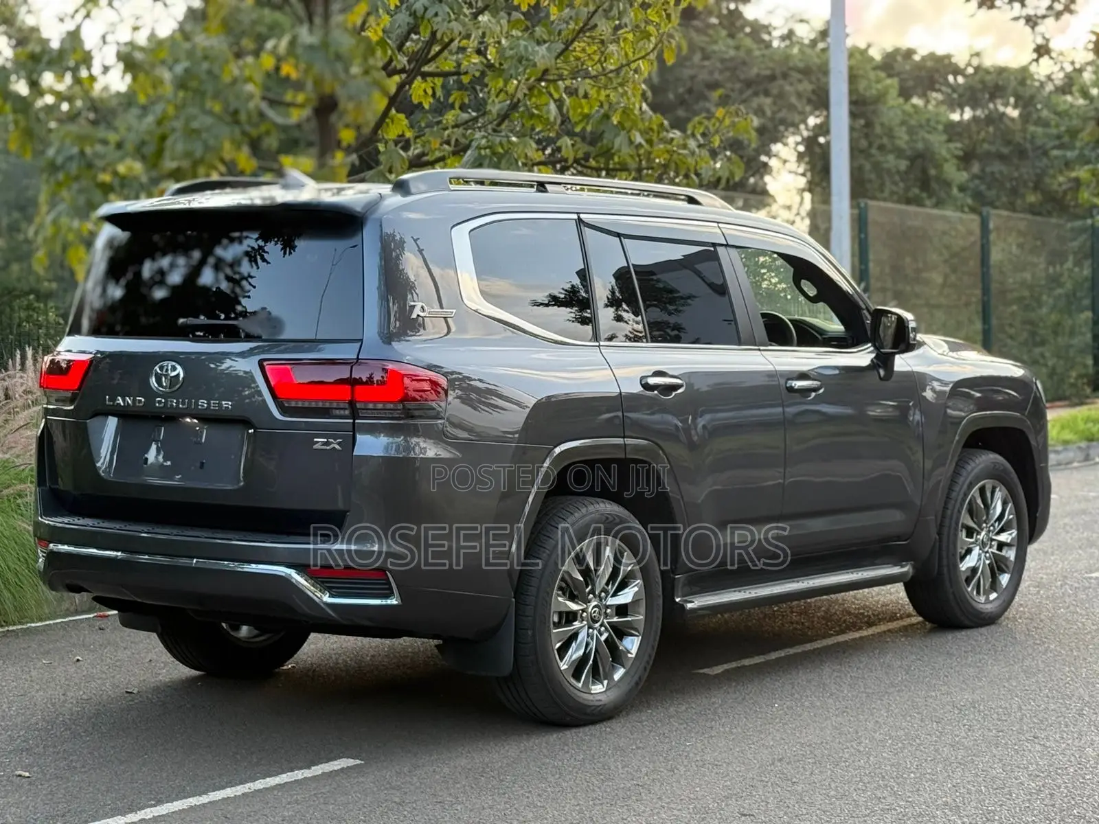 Toyota Land Cruiser 2023 Gray