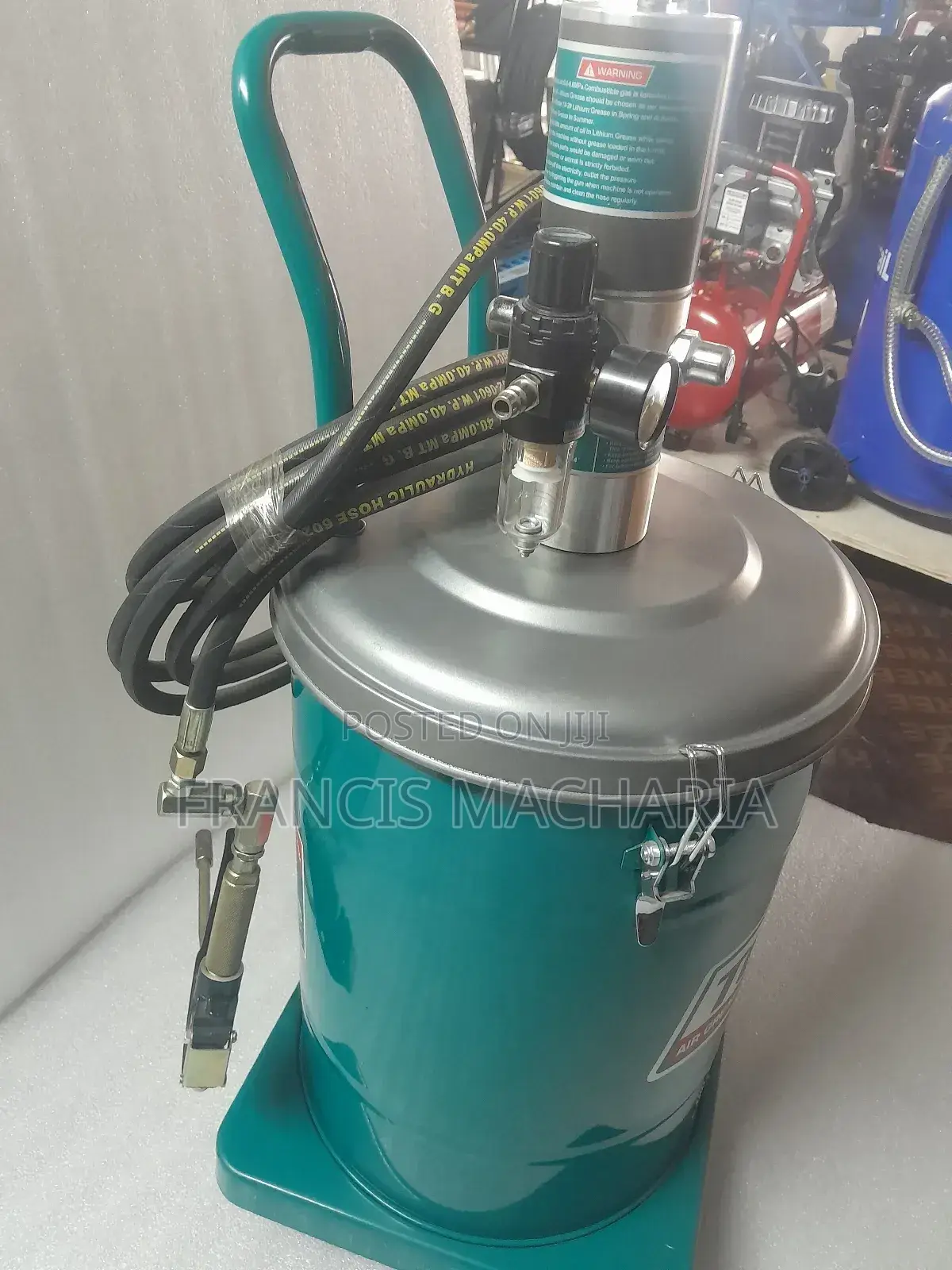 Grease Lubricator Machine