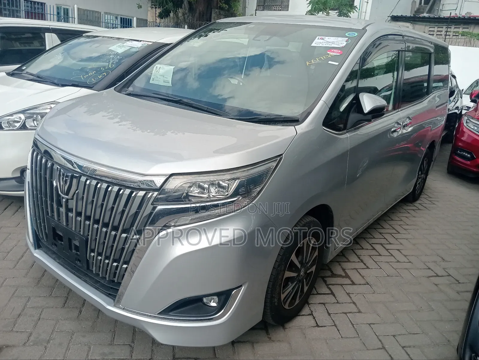 Toyota Esquire 2019 Silver