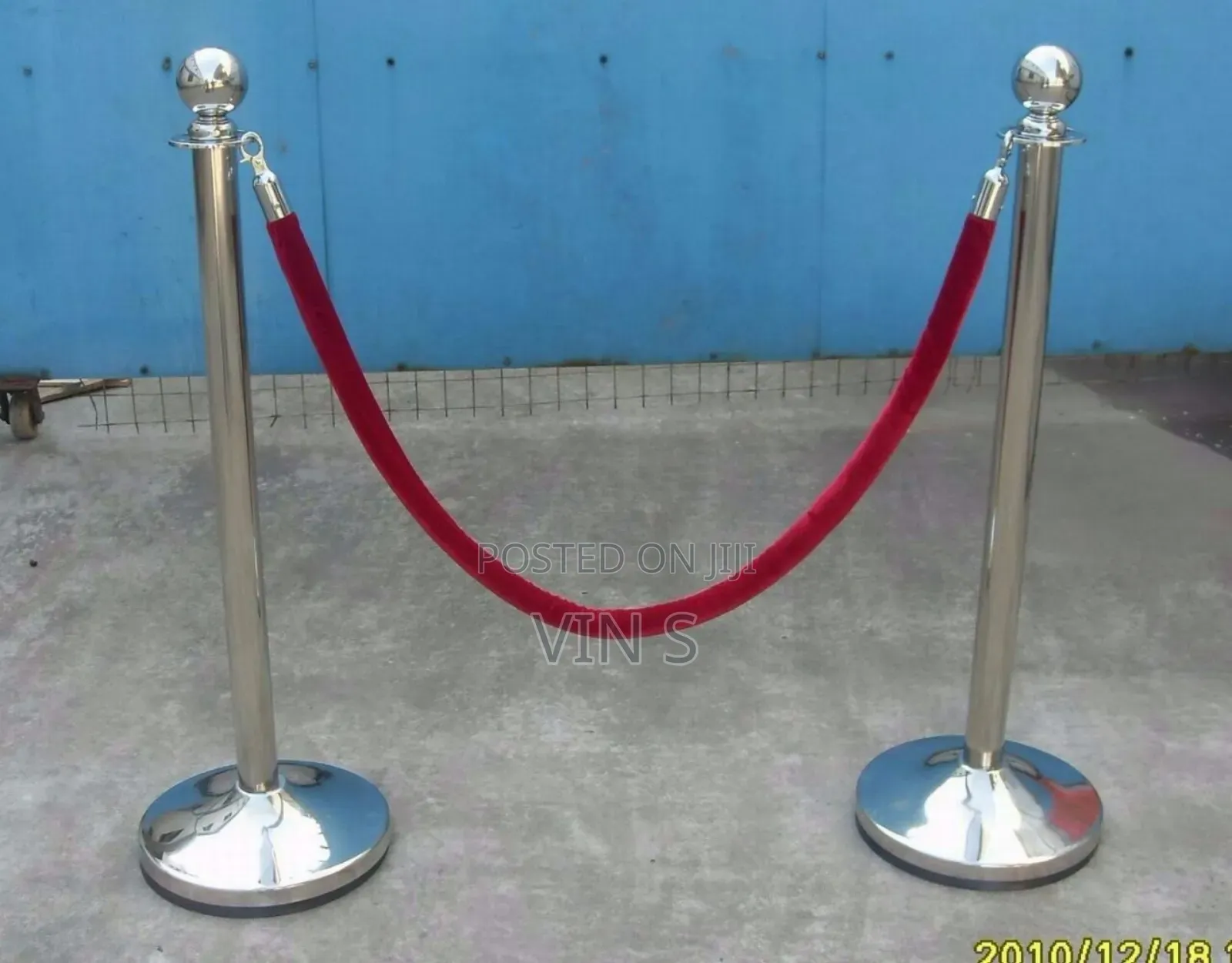 Crowd Control Barriers, Cròwd Còntrol Barriérs