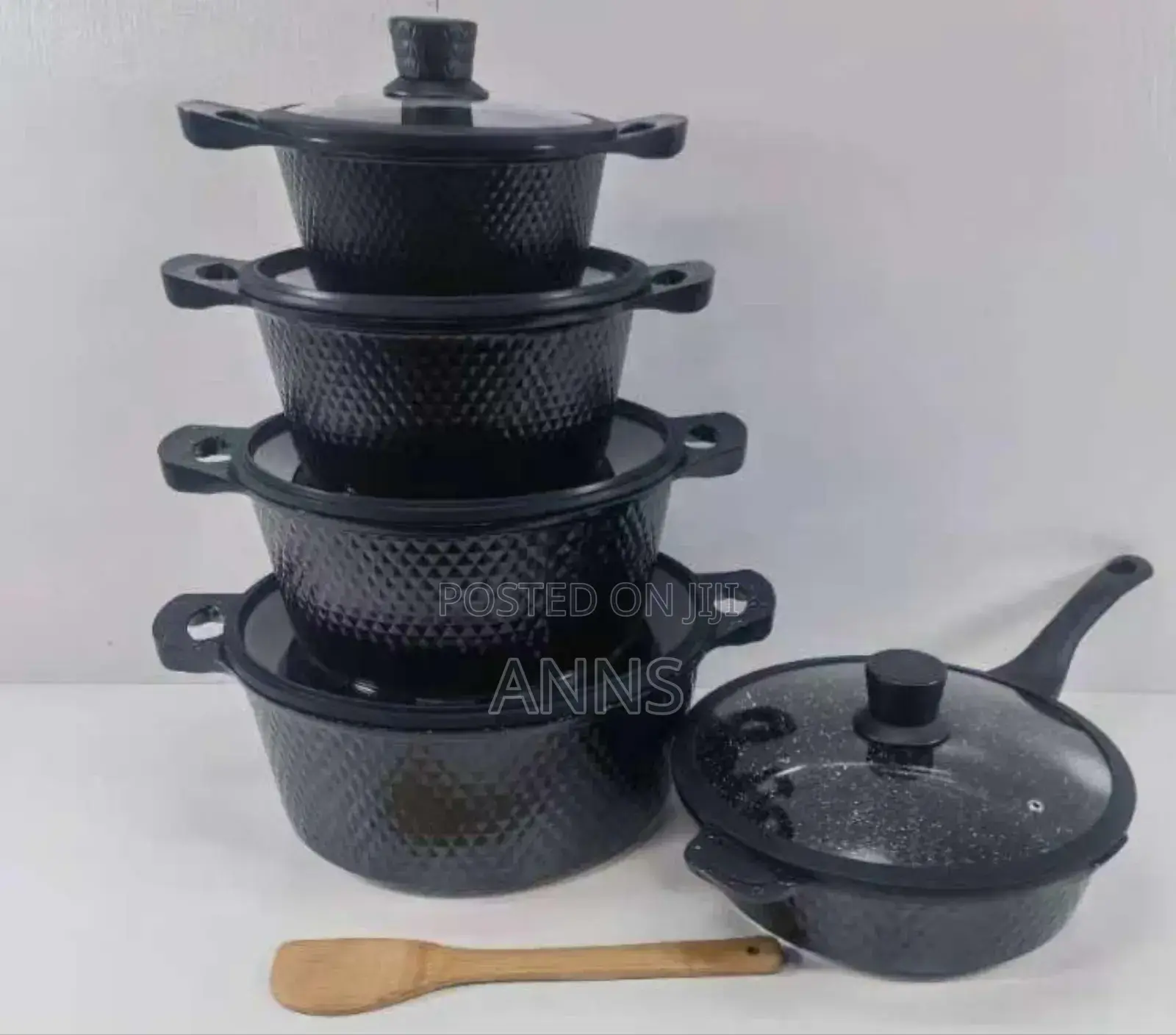 Bosch 11pc Cookware With Silicone Lid Covers
Colour: *Black