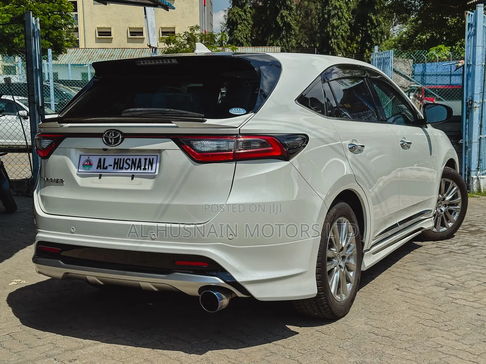 Toyota Harrier 2.0 Turbo 2018 Pearl