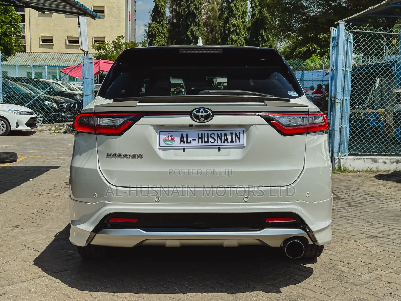 Toyota Harrier 2.0 Turbo 2018 Pearl