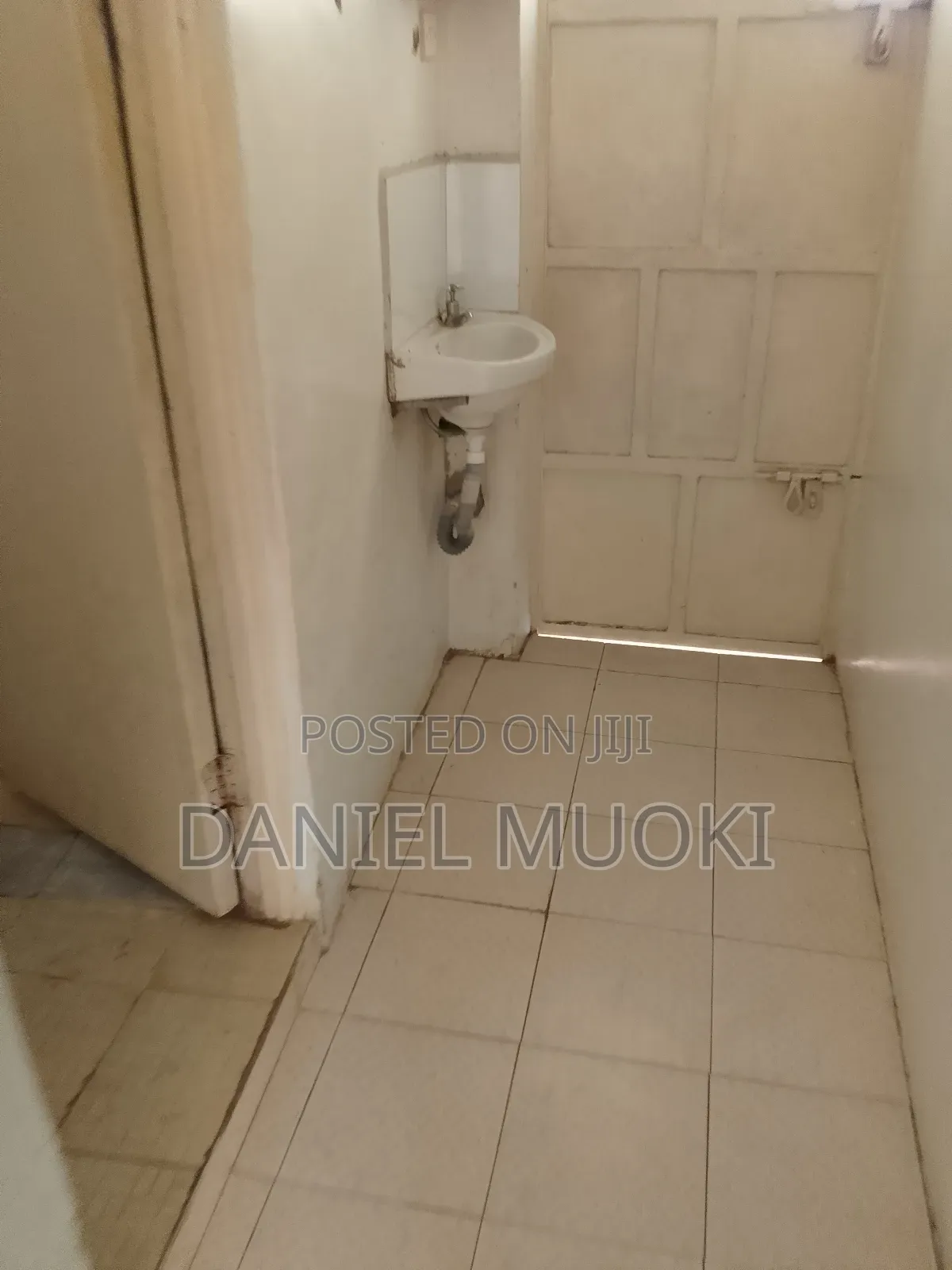 Apartment on Sale 5 Floors Monthly Income