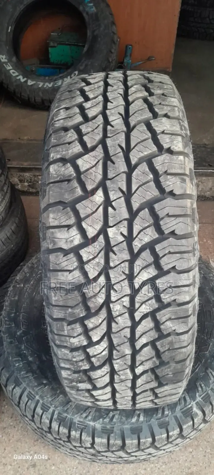 285 65r18 Centara