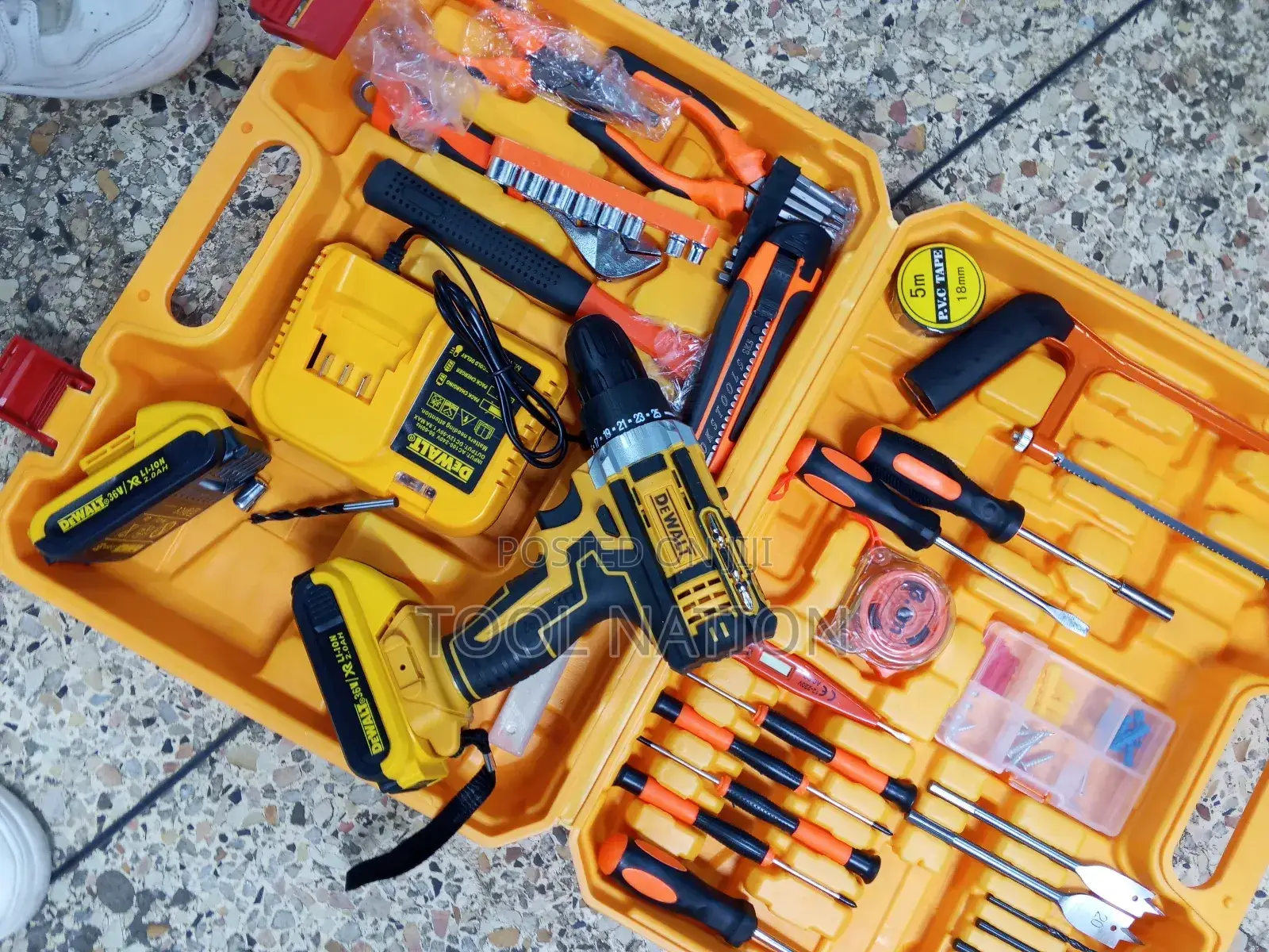 Dewalt Drill Set