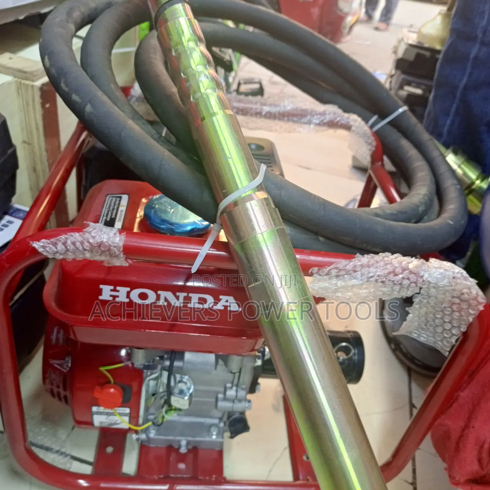 Powerful Honda Concrete Vibrator 8hp