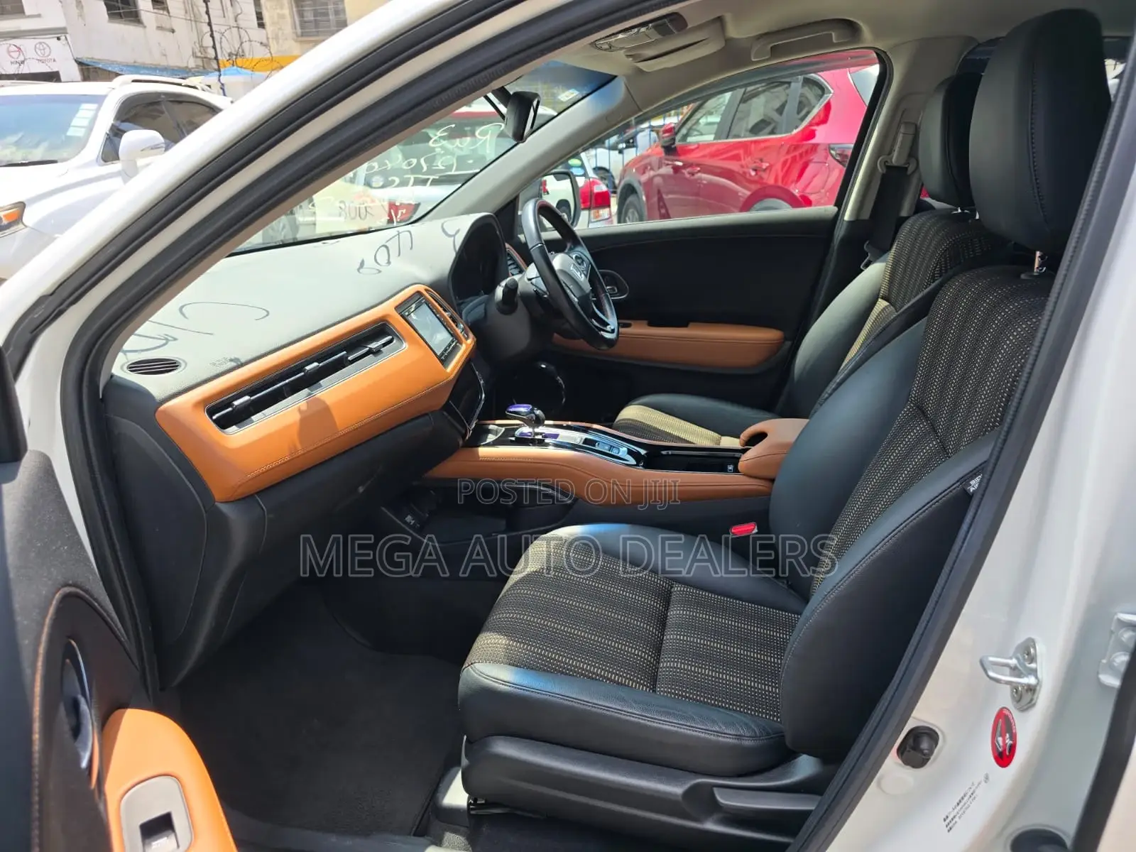 Honda Vezel 1.5 Hybrid 2WD 2018 White