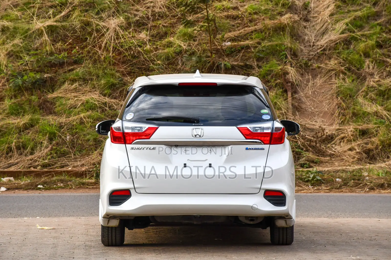 Honda Shuttle 1.5 Hybrid 2WD 2018 Off white