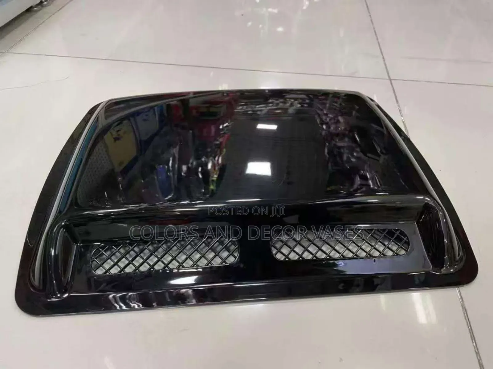 Elegant Universal Bonnet Scoop