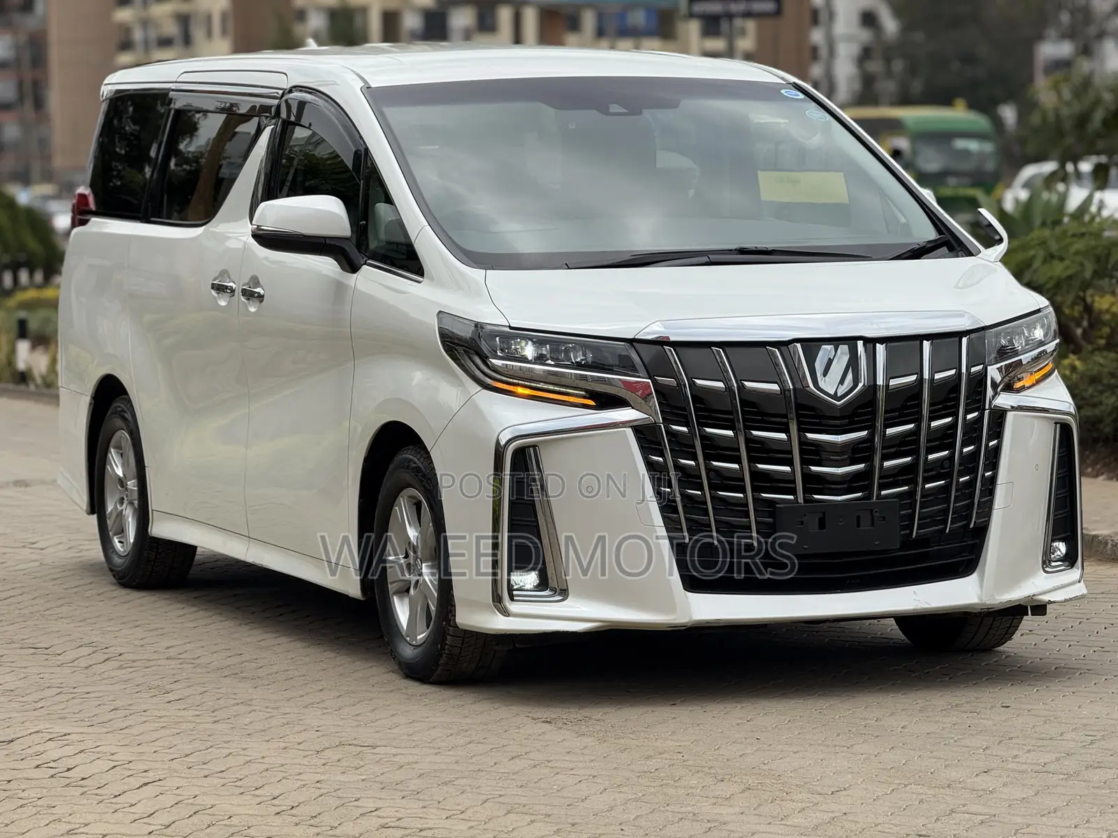 Toyota Alphard 2018 Pearl