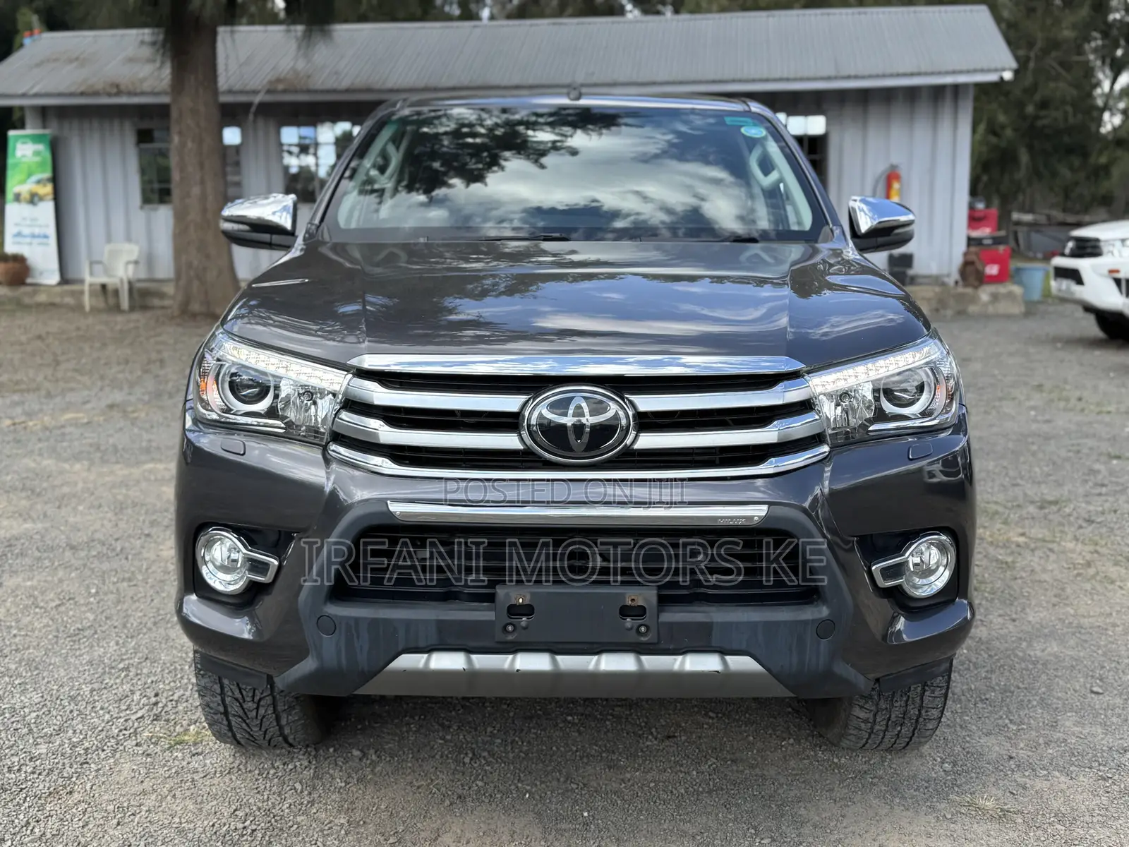 Toyota Hilux Revo Double Cab Deisel 2.4 AWD 2018 Gray
