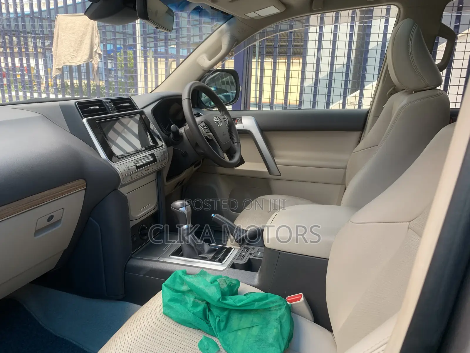 Toyota Land Cruiser Prado 2.7 2018 Gray