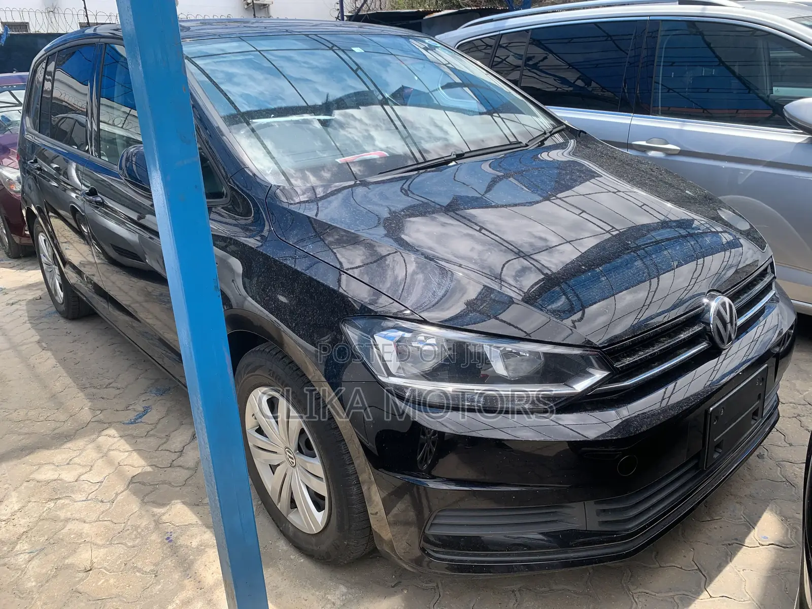 Volkswagen Touran 2018 Black