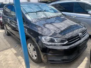 Volkswagen Touran 2018 Black