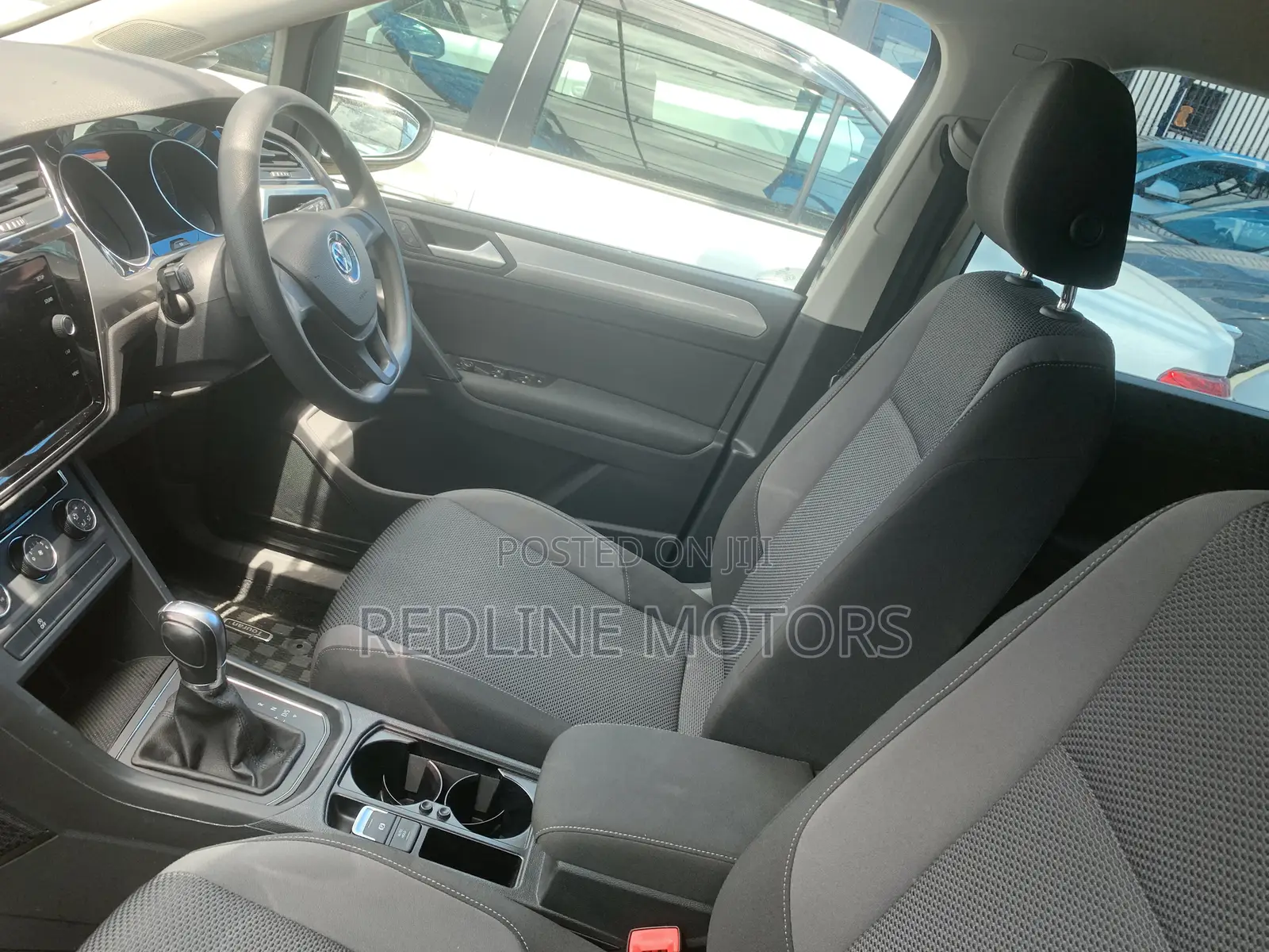 Volkswagen Touran 2018 Black