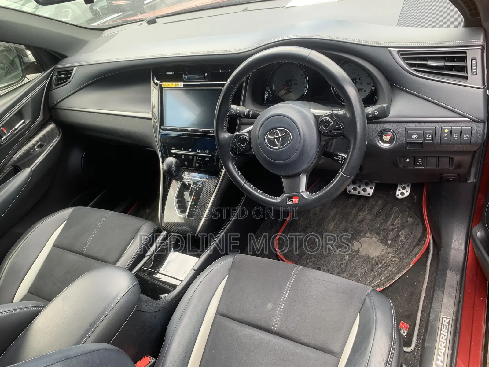 Toyota Harrier 2.0 Turbo 4WD 2018 Burgundy