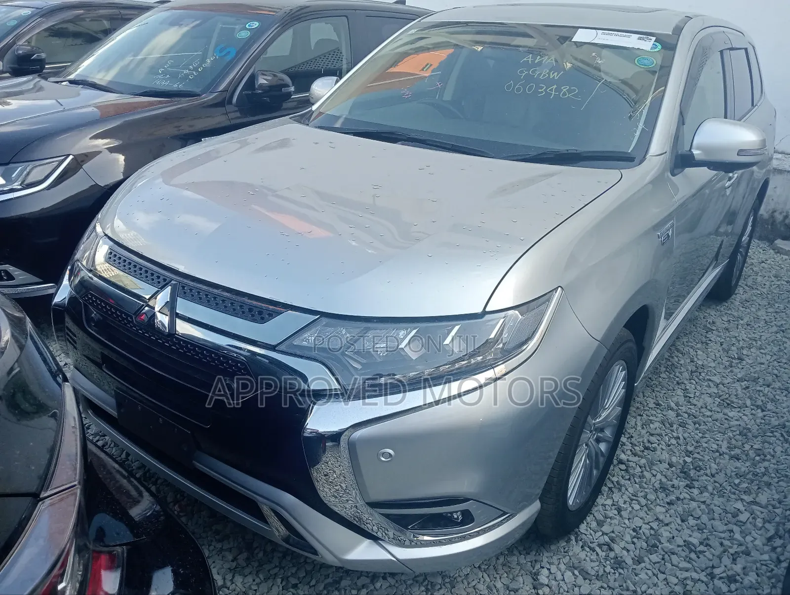 Mitsubishi Outlander 2018 Silver
