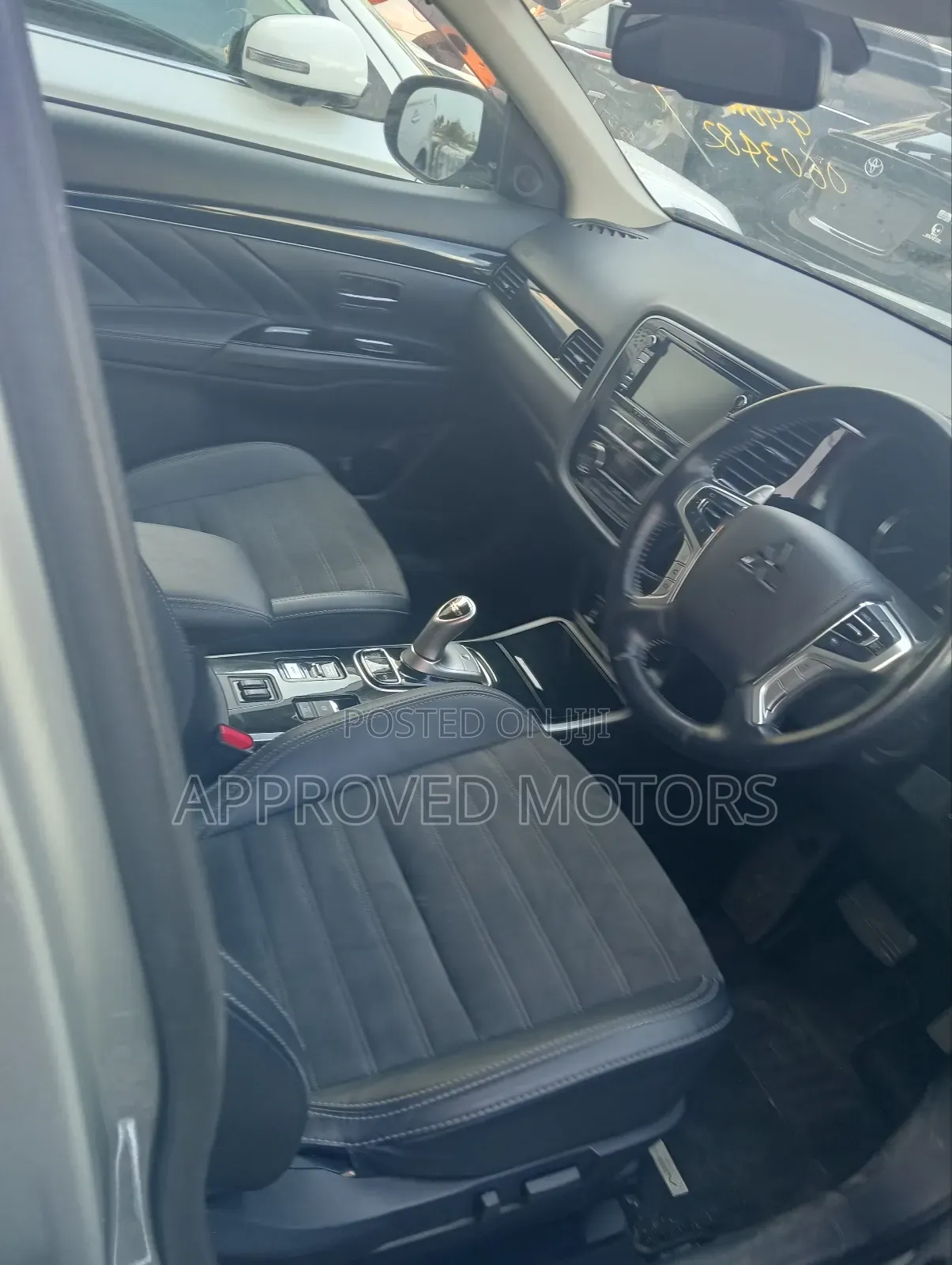 Mitsubishi Outlander 2018 Silver