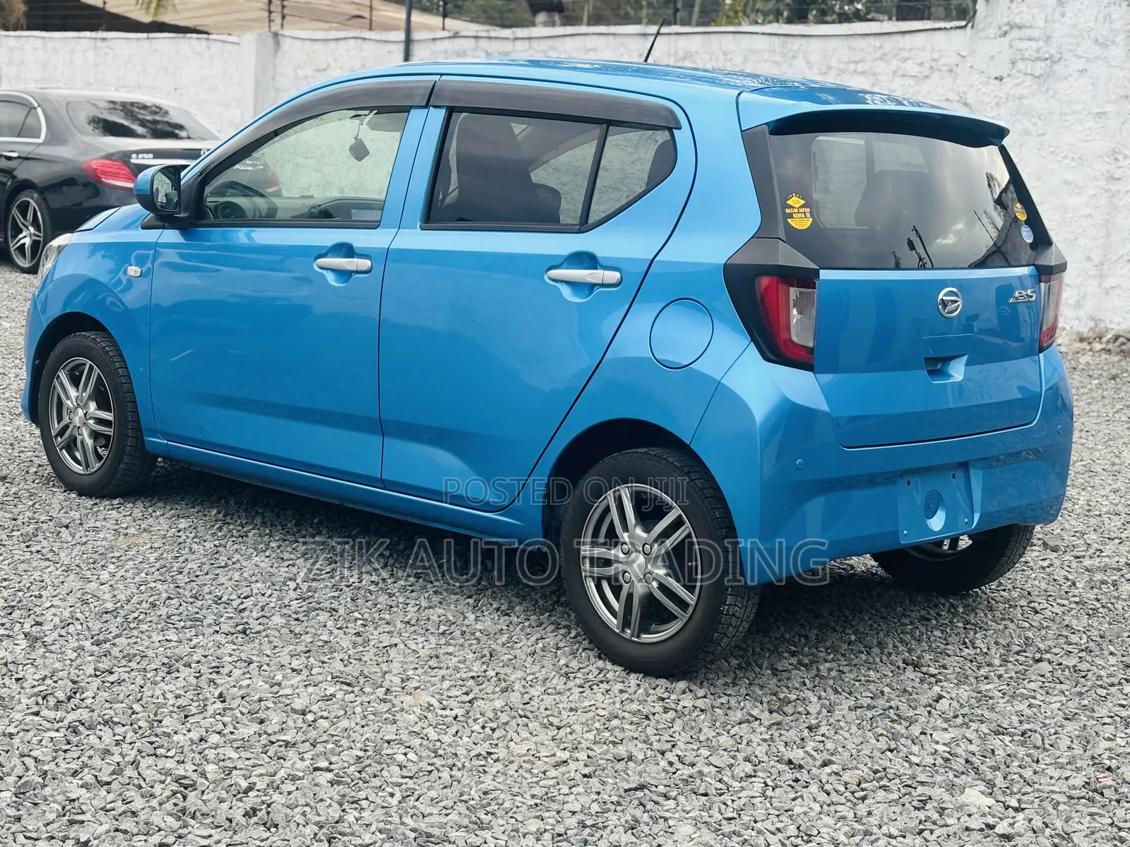 Daihatsu Mira 2018 Blue