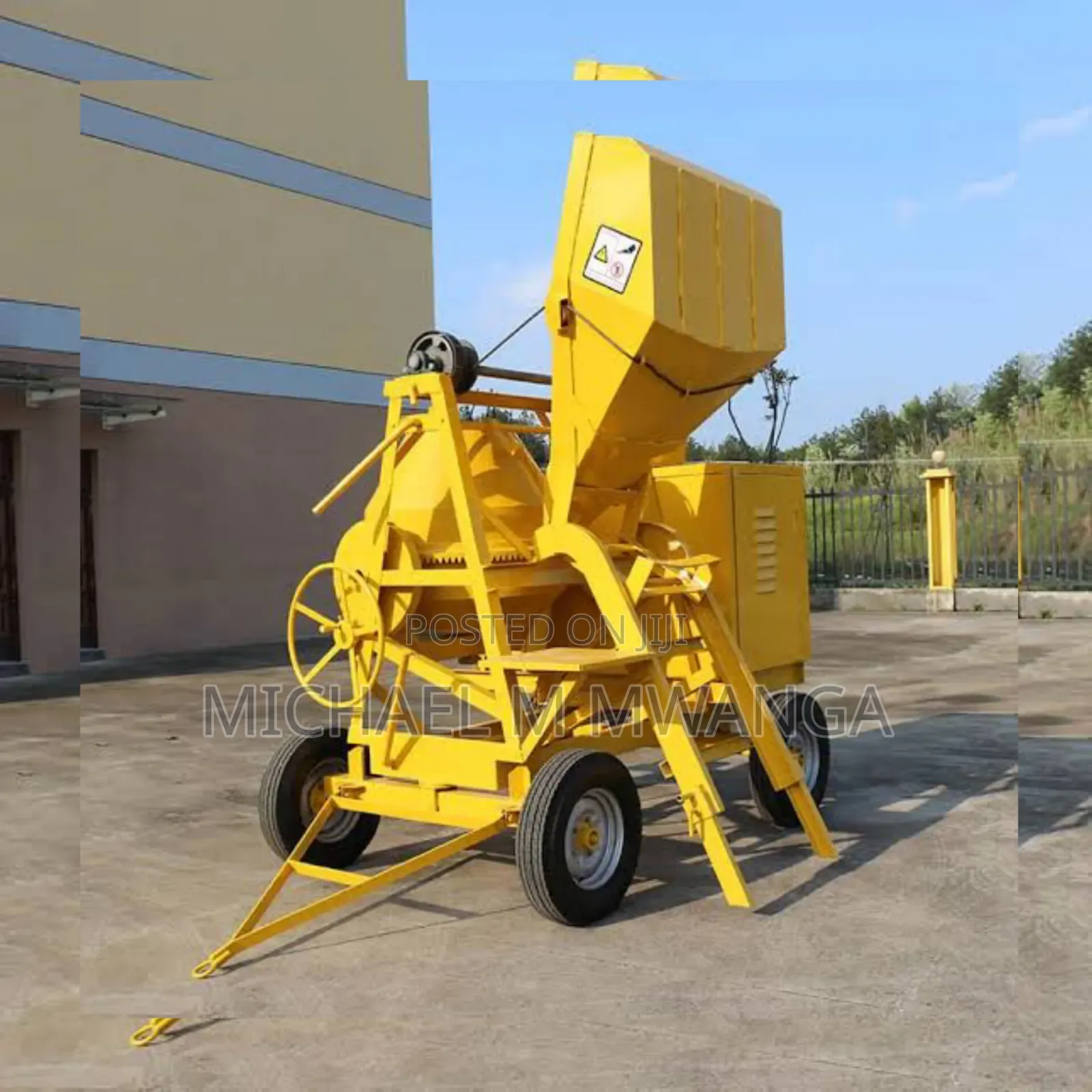 Roadsite Self Loading Concrete Mixer