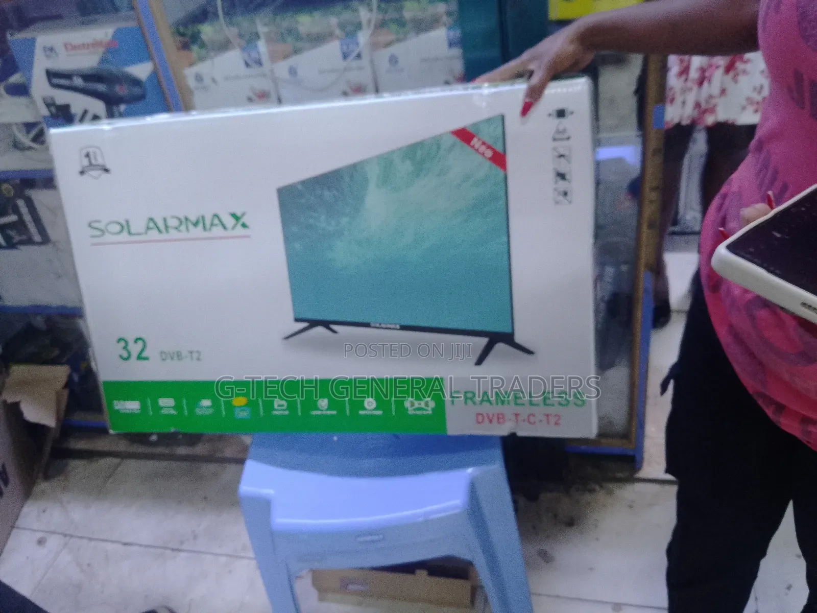 Solarmax 32inch Digital Led Frameless Tv