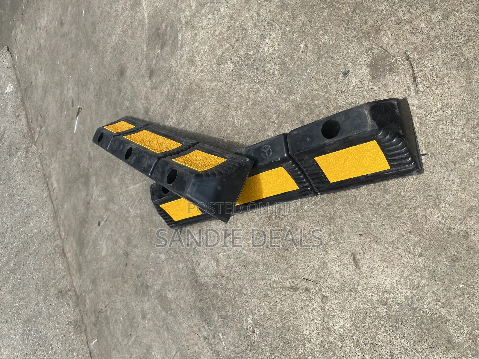 Wheel Block/Curb Stop/ Wheel Stopper