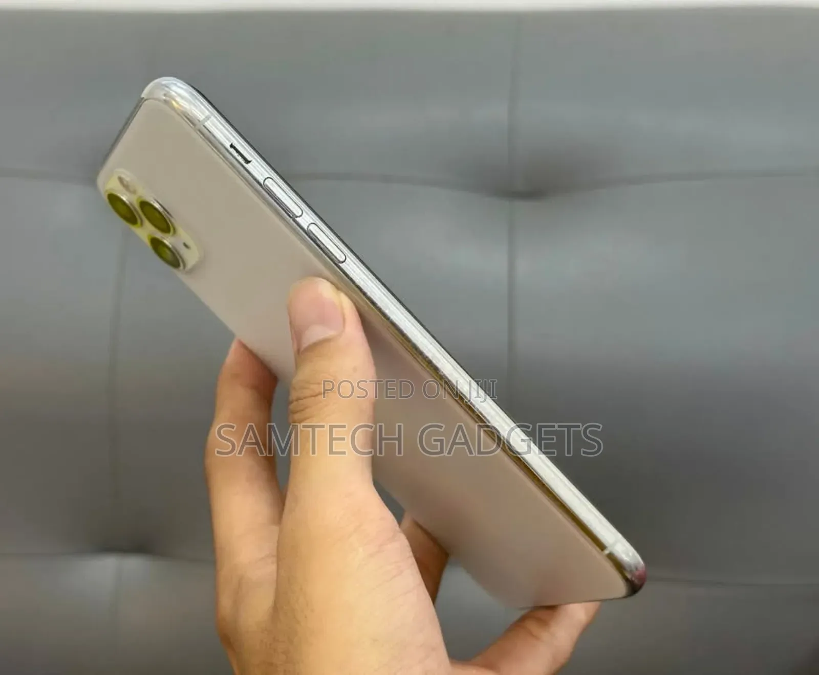New Apple iPhone 11 Pro Max 256 GB Gold