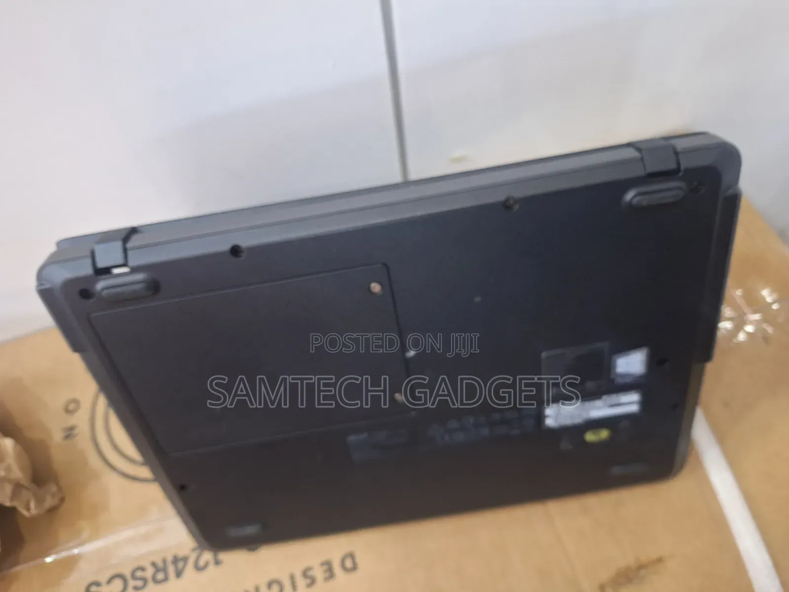 Laptop Acer TravelMate B 4GB Intel Celeron HDD 72GB