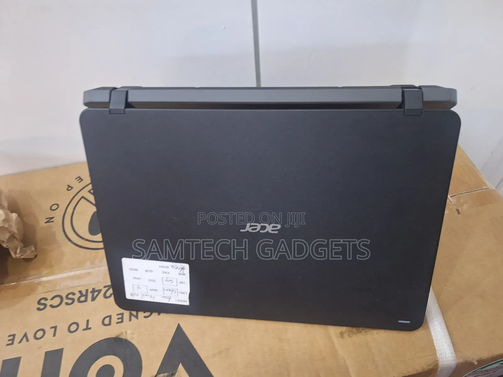 Laptop Acer TravelMate B 4GB Intel Celeron HDD 72GB