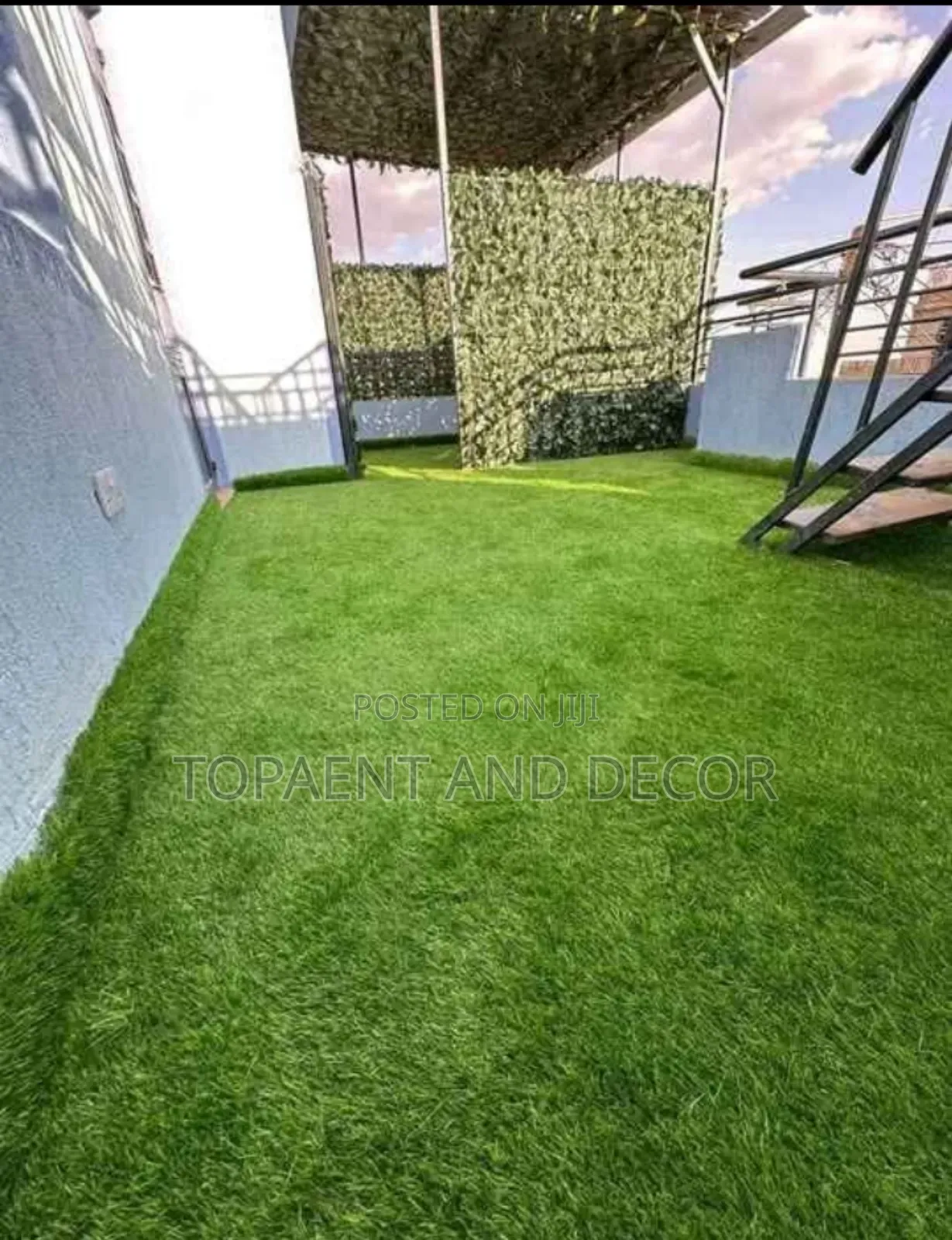 Artificial Grass Carpet Available in Different Sizes Thickness