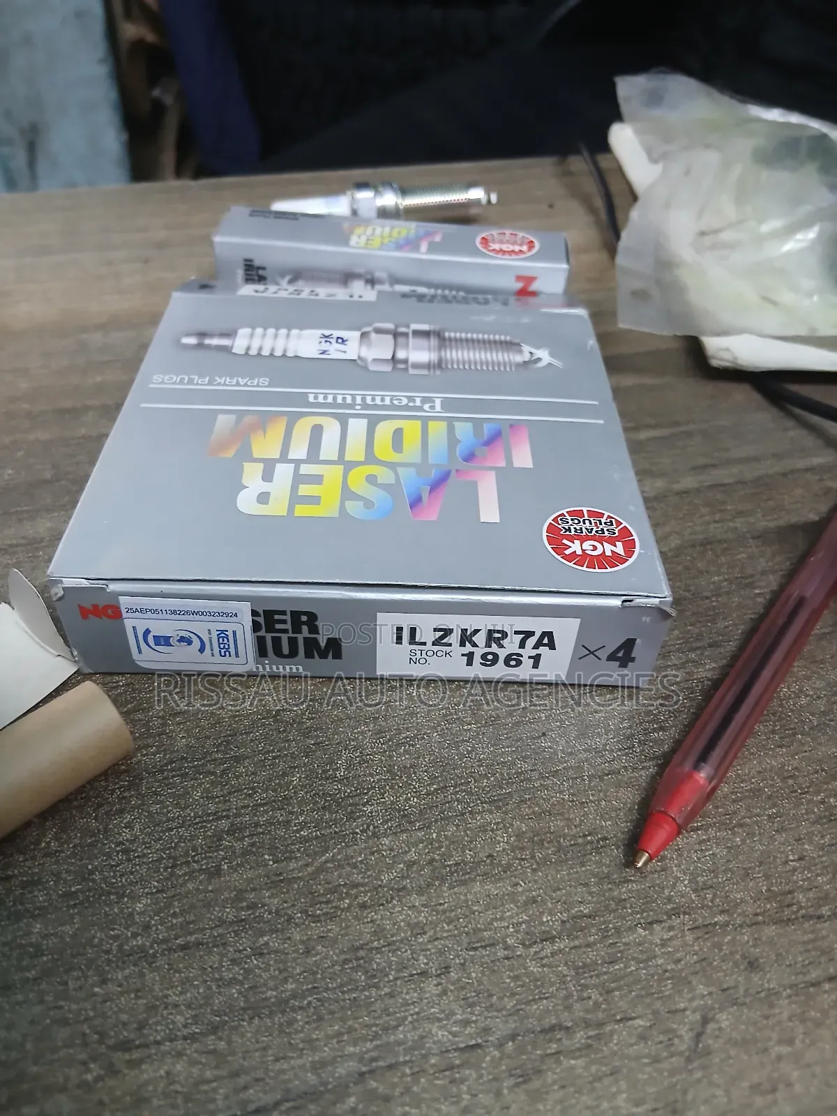 NGK Original Spark Plugs Ilzkr7a for Audi/Vw/Porshe/Seat/Bently Etc