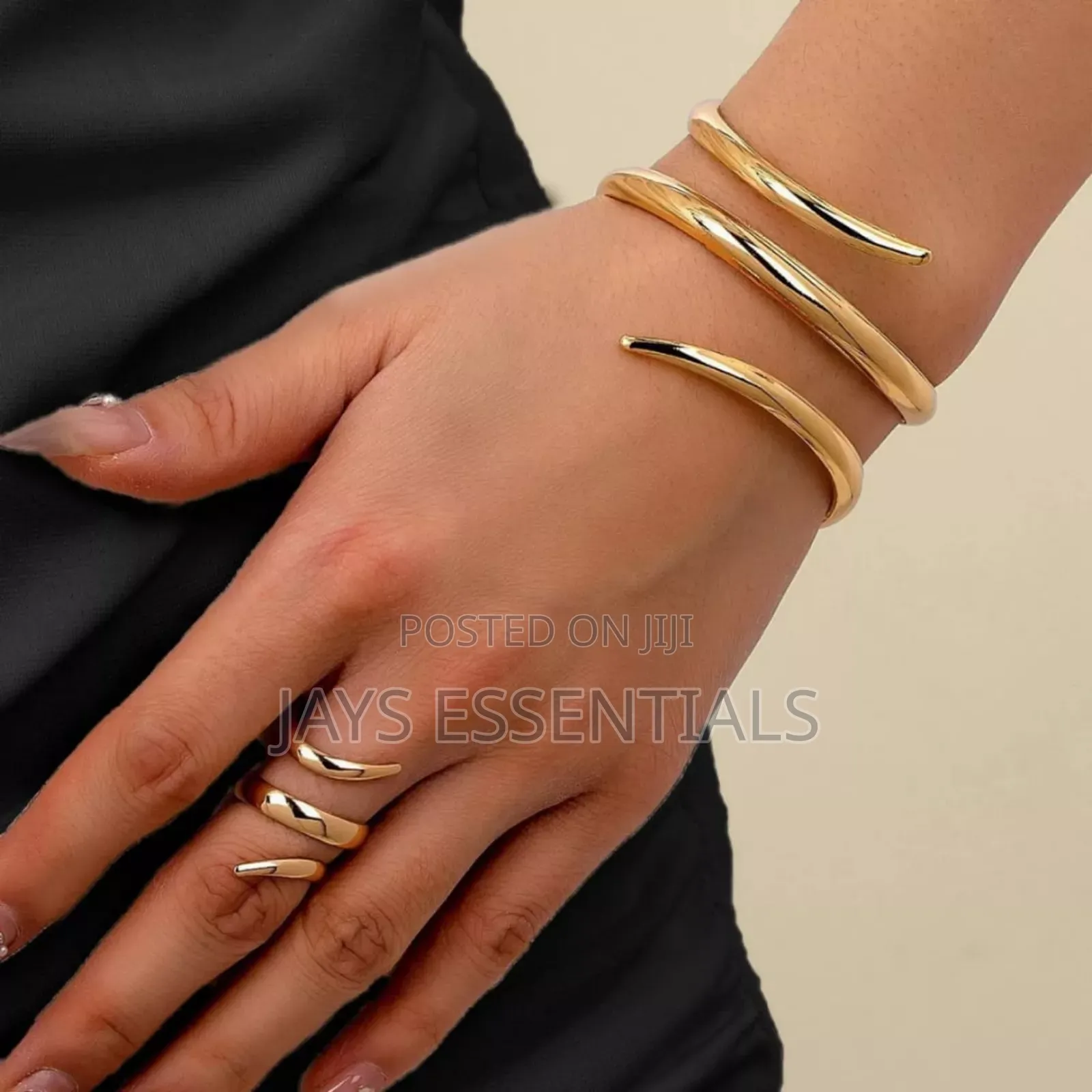 Elegant Bracelet and Ring Sets