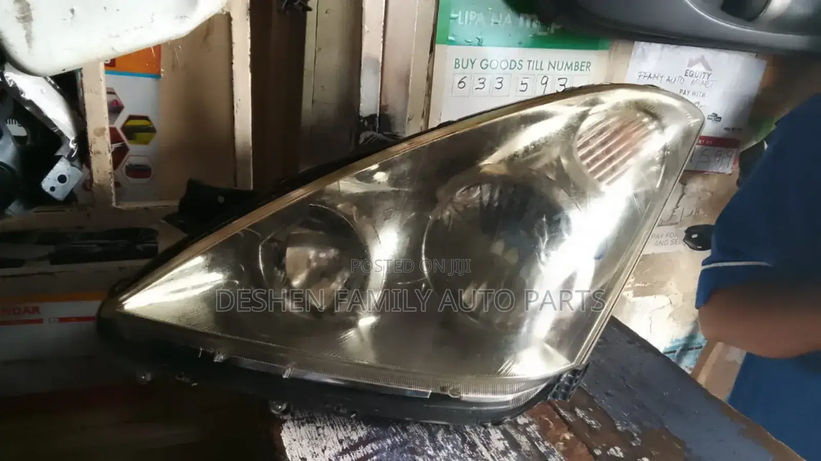 Toyota Wish 2002 Headlight..