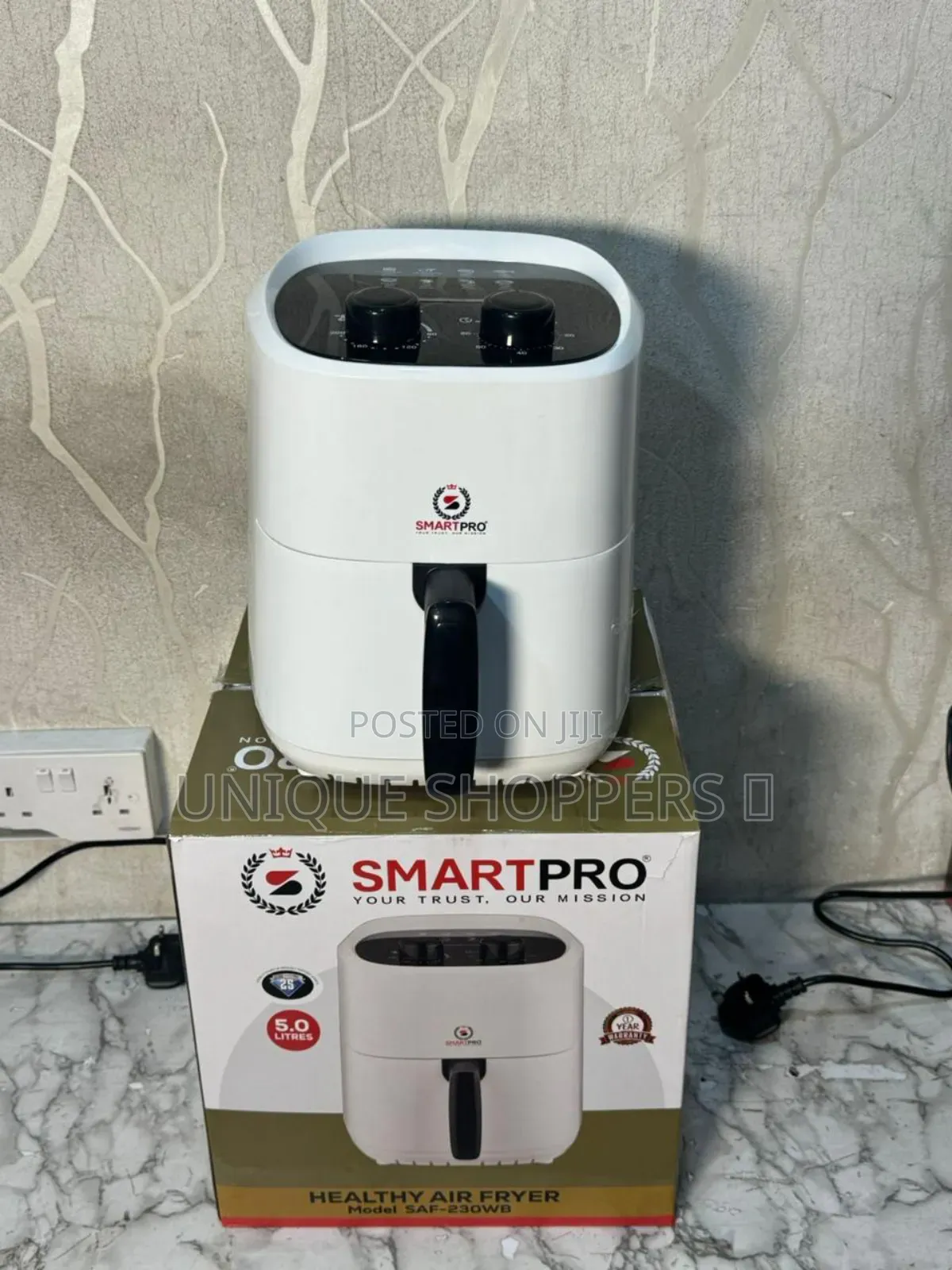 Smartpro* 5l Airfryer ( Saf-230wb ) in White Hot Deal