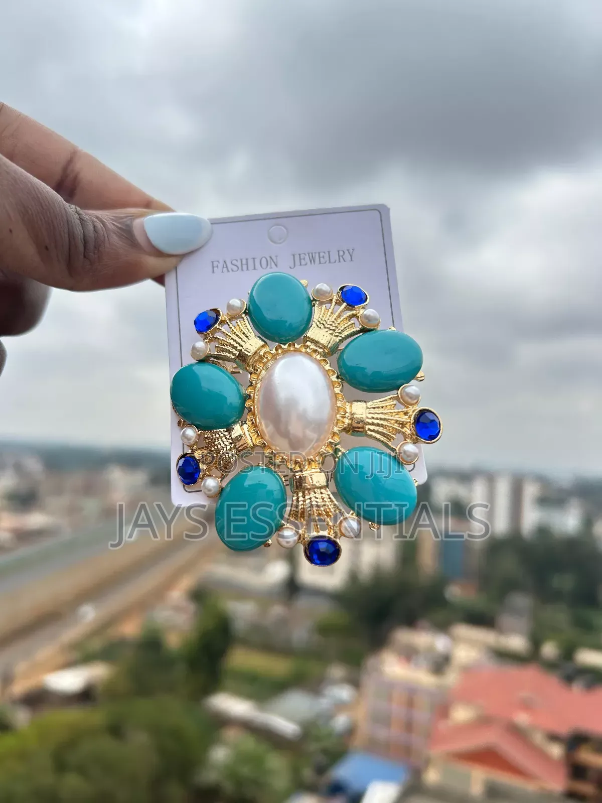 Elegant Fashion Brooches