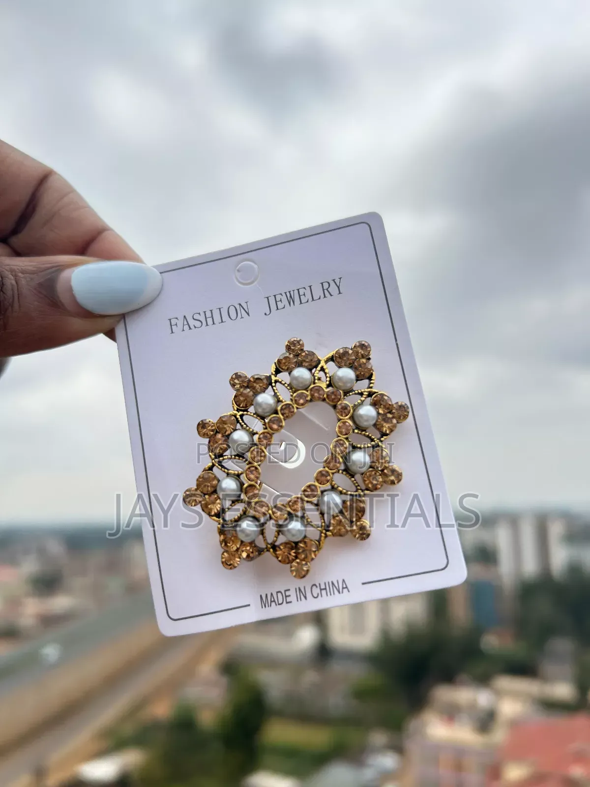 Elegant Fashion Brooches