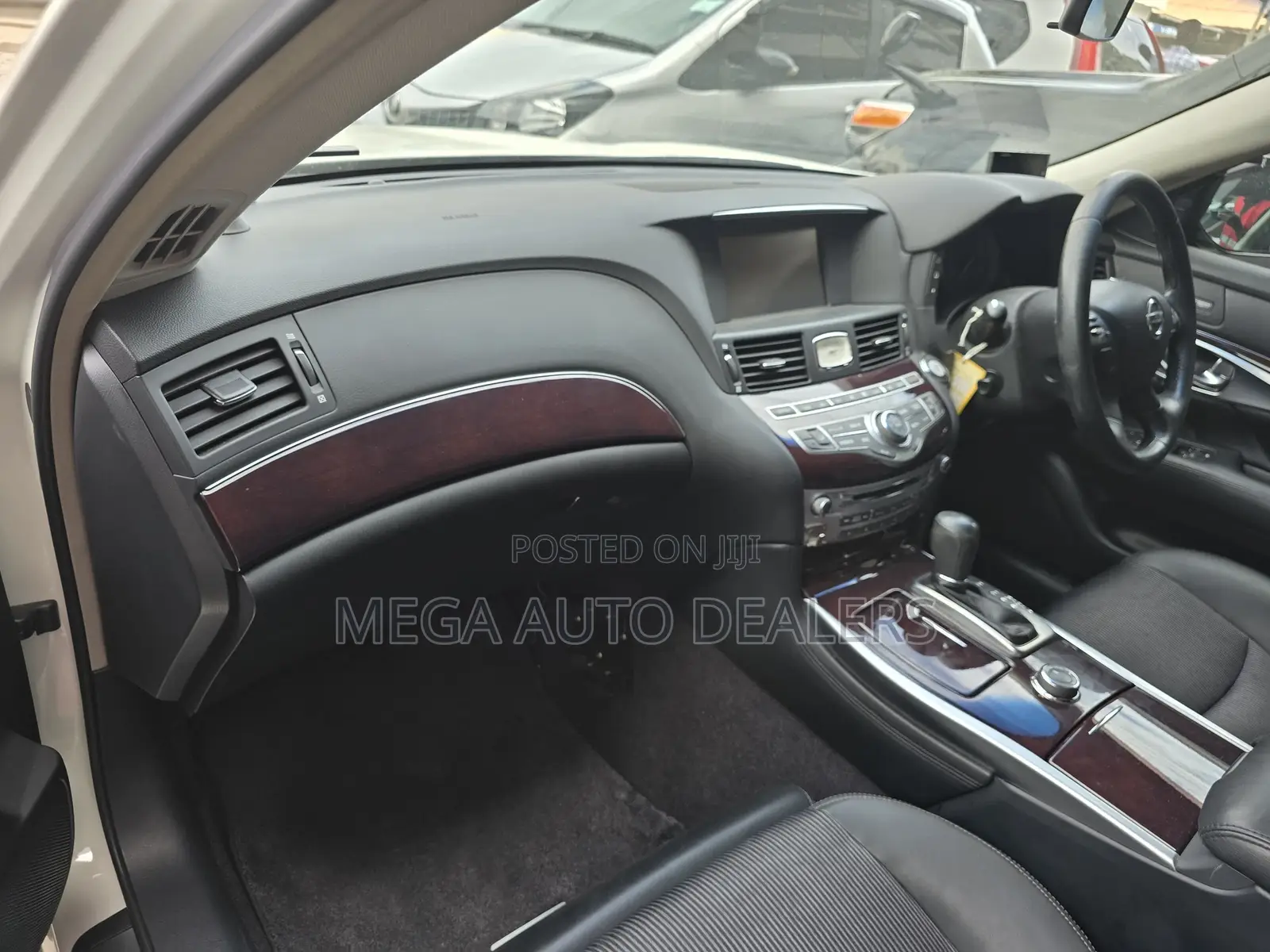 Nissan Cima 2018 White