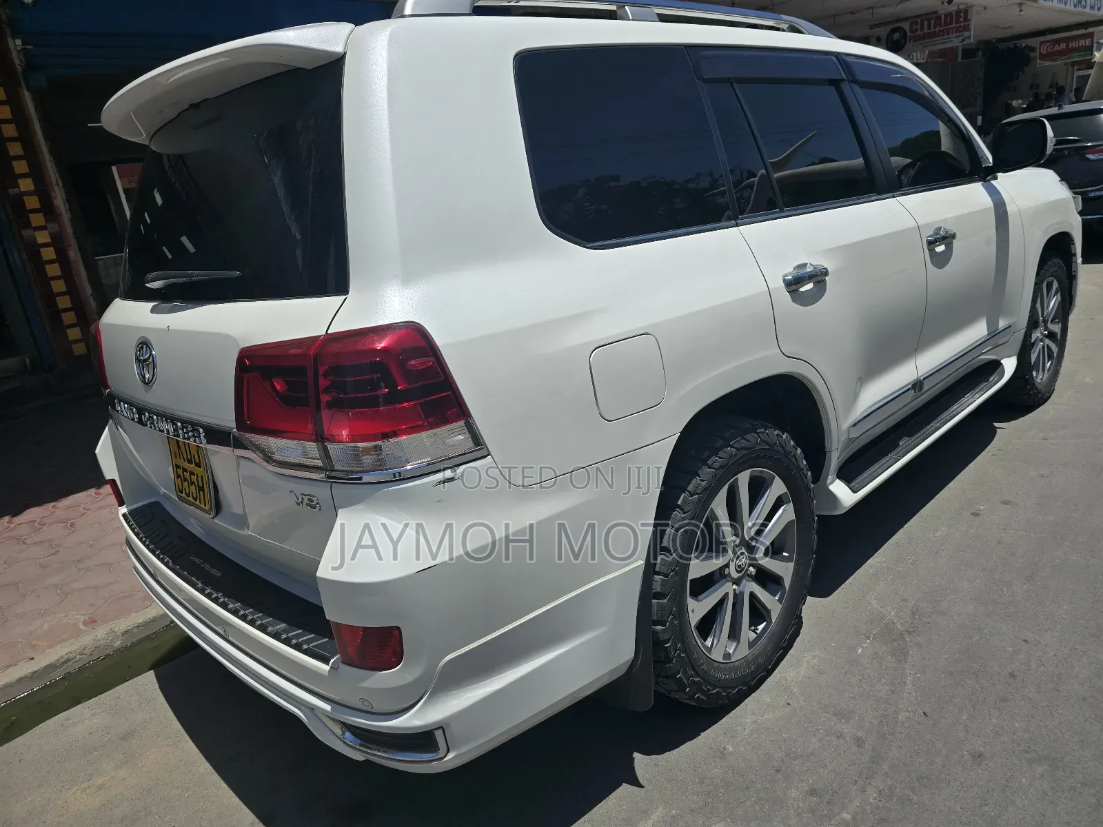 Toyota Land Cruiser 2016 White