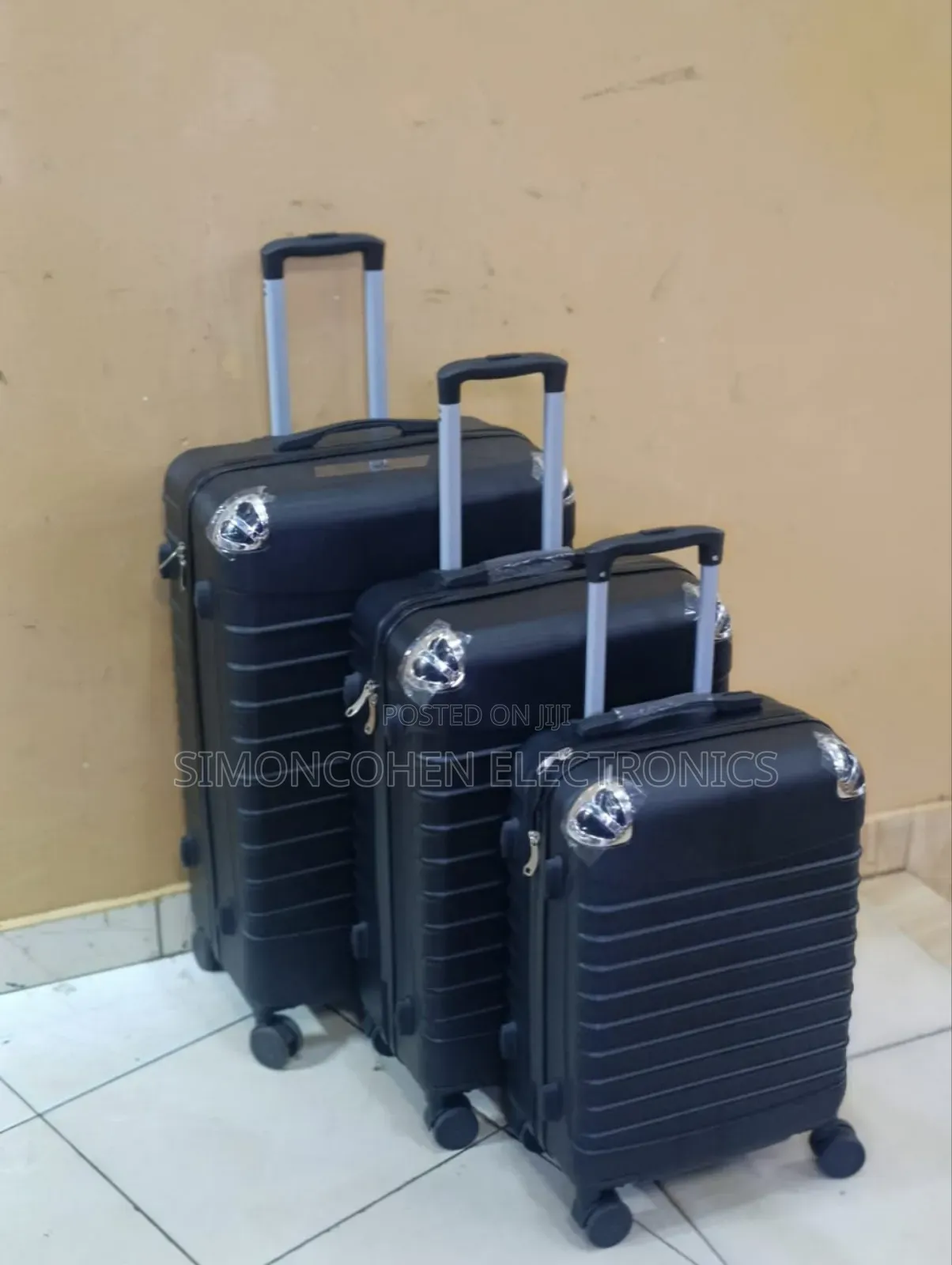 3in1 Luxurious Fibre Suitcase Size 4