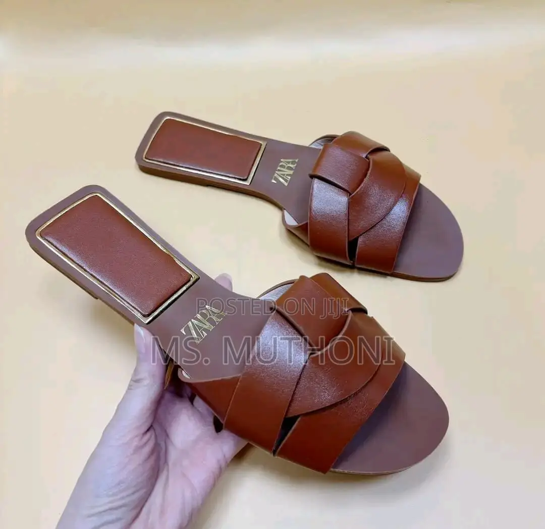 Zara BNWT Flat Leather Criss Cross Strap Sandals