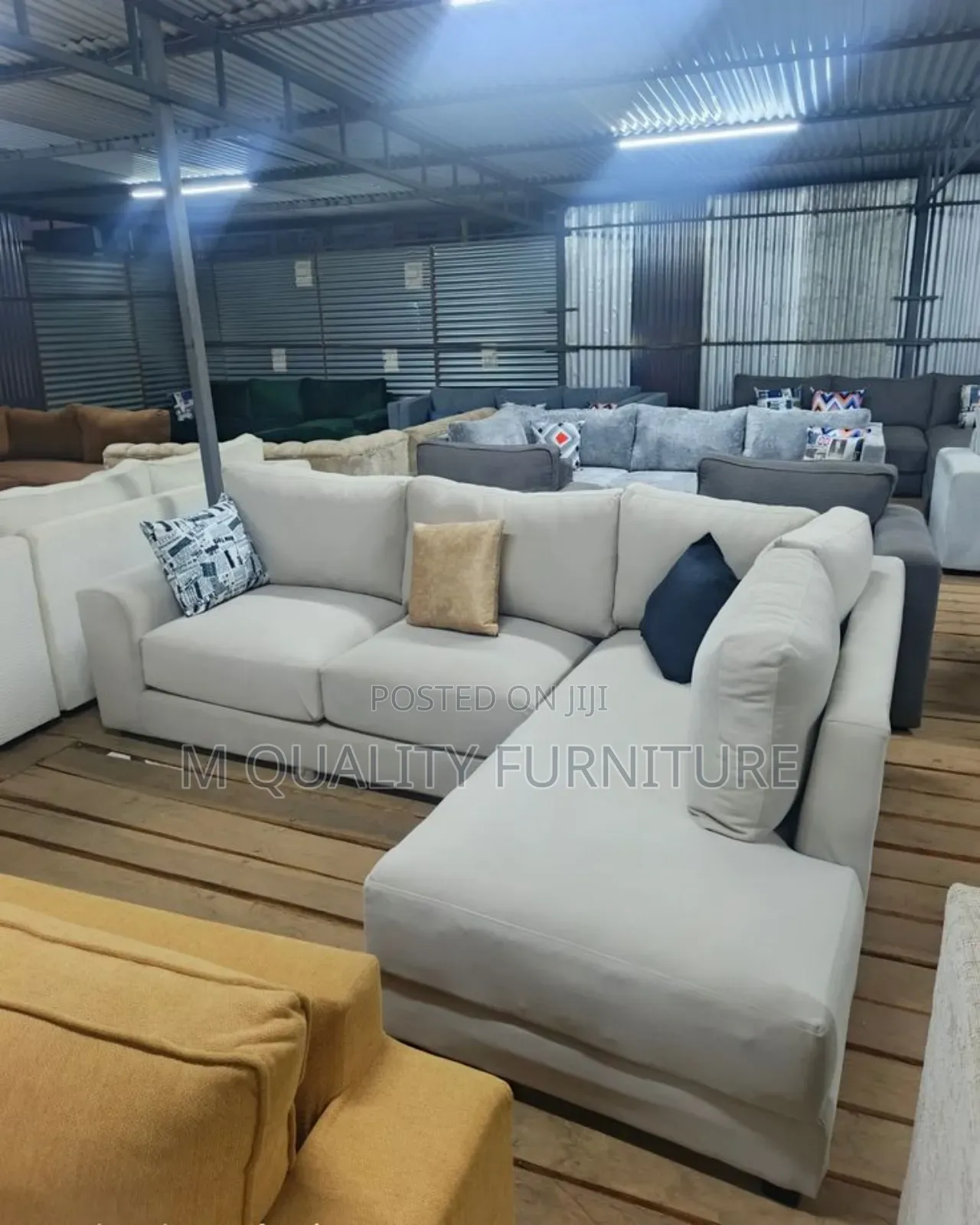 Modern 6 Seater Sofa - Elegant and Spacious